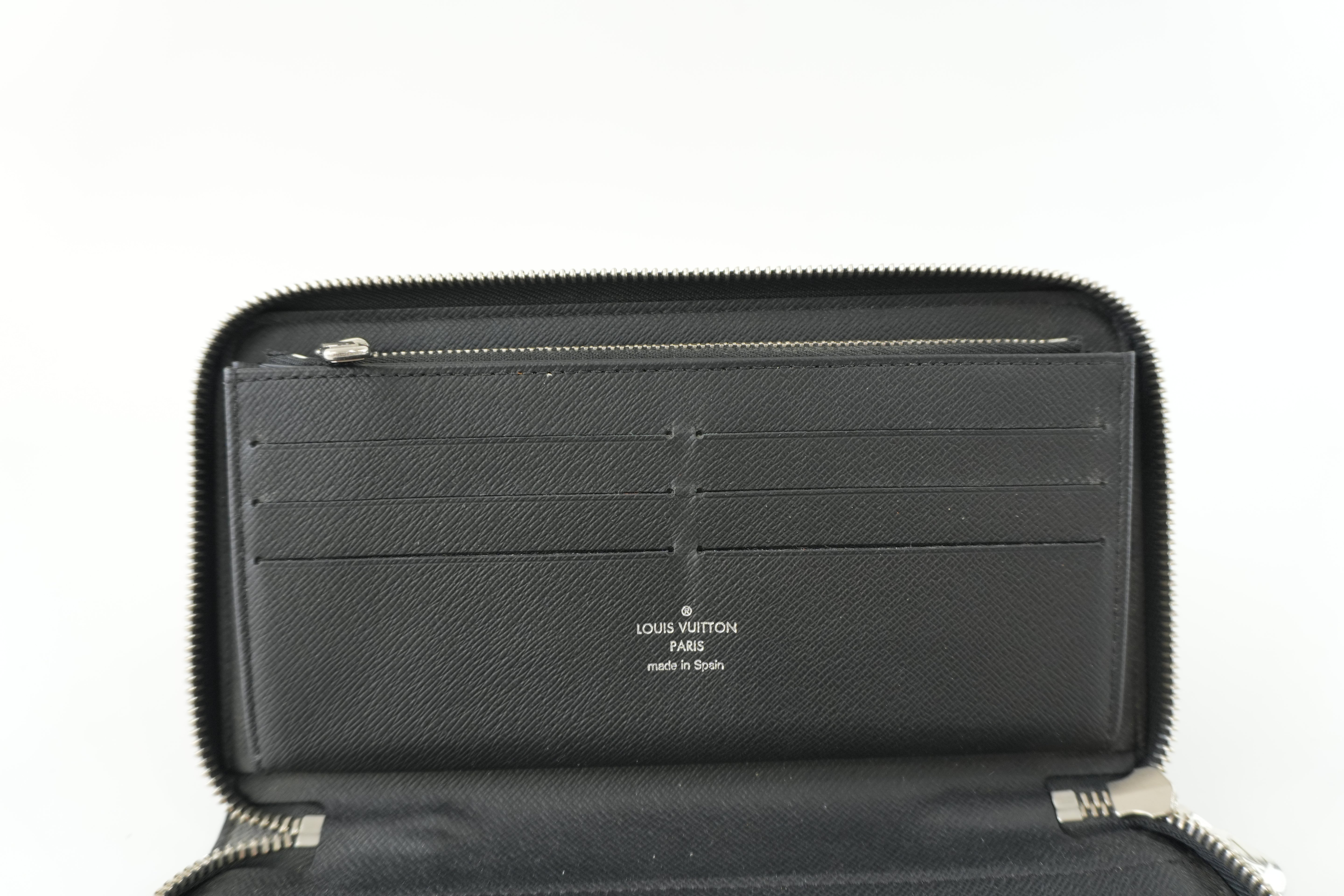Louis Vuitton Damier Graphite Zippy Organizer Used