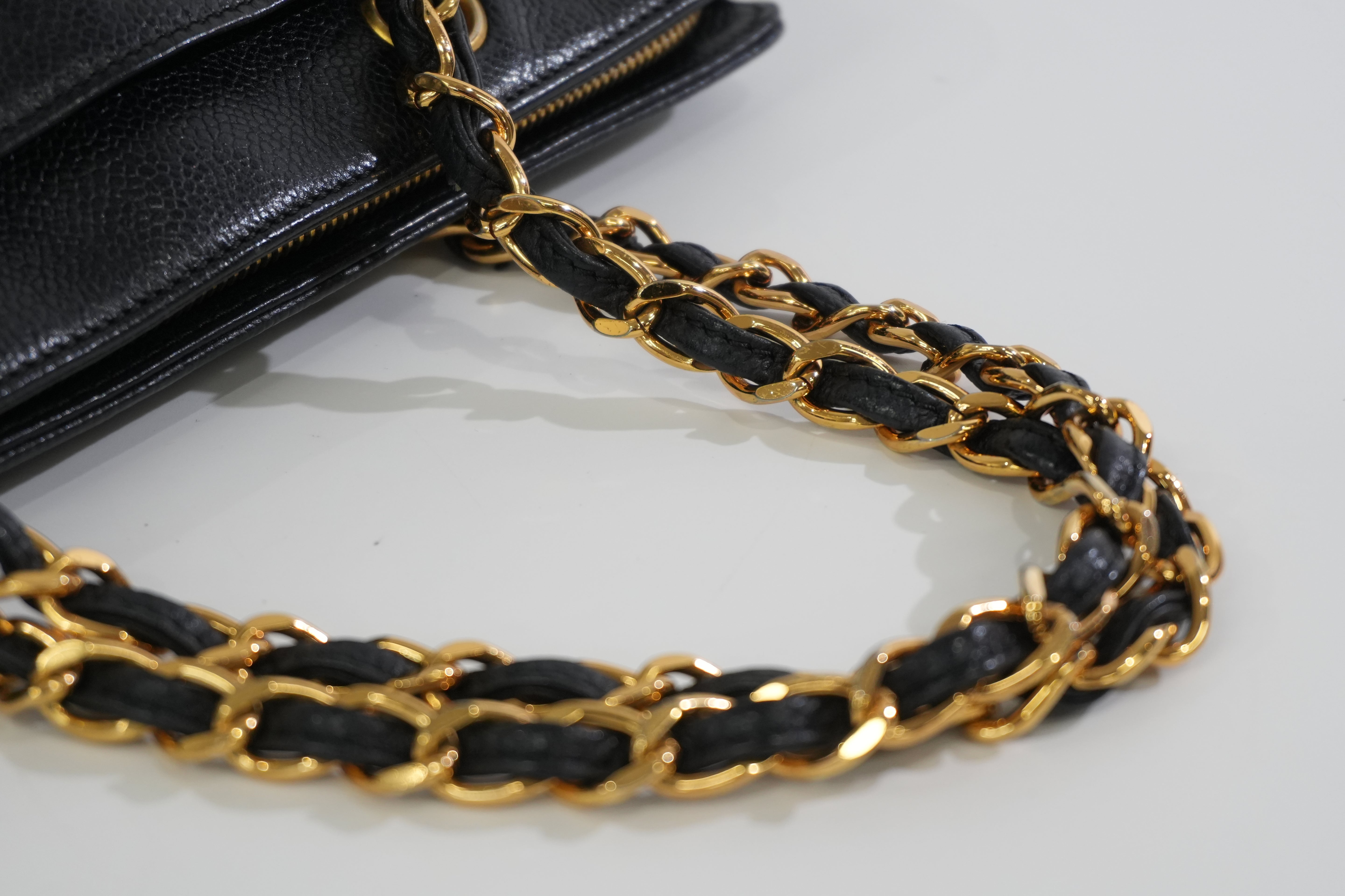Pre-owned Chanel Caviar Skin Leather Chain Shoulder Bag Black
