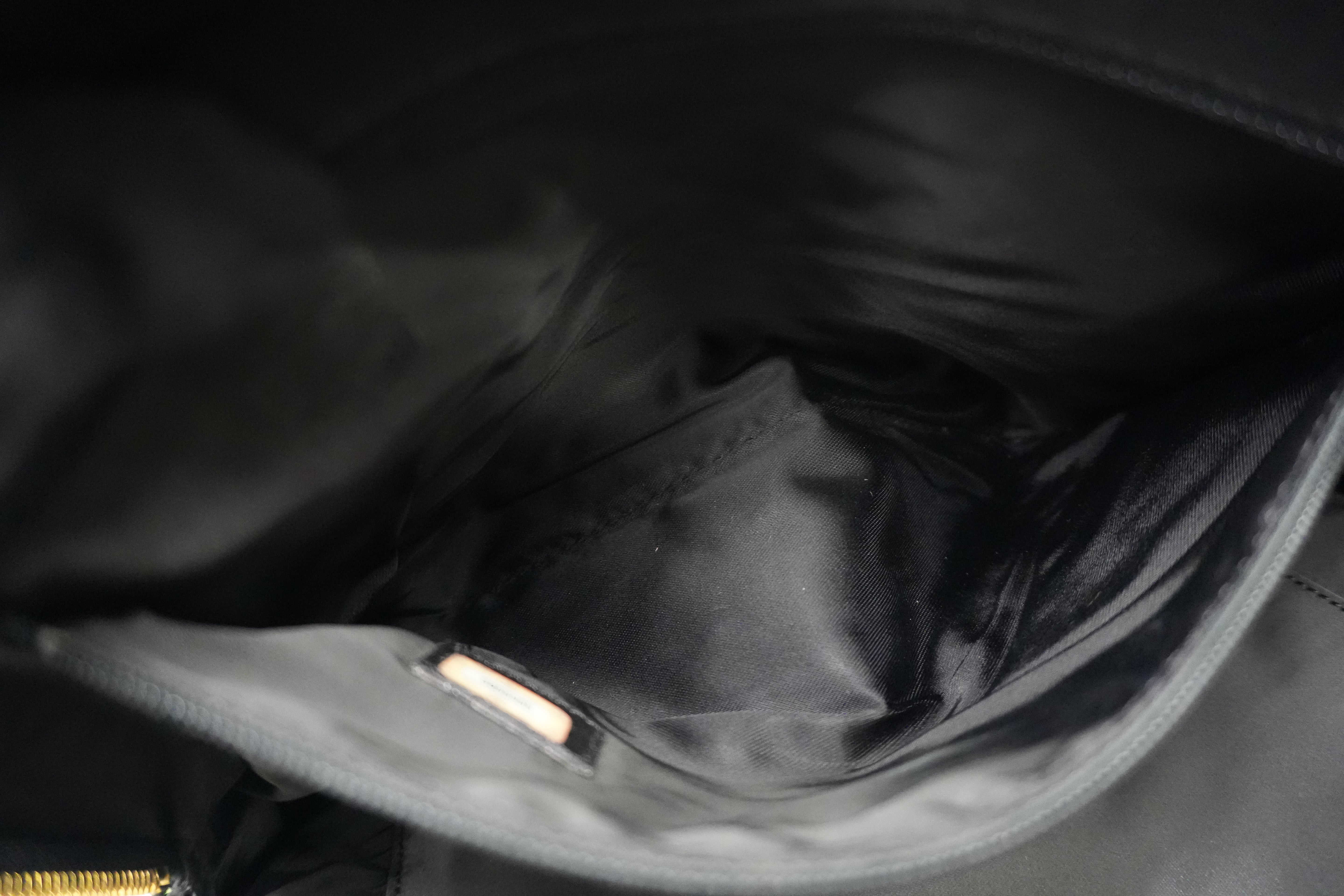 Pre-owned Chanel Caviar Skin Leather Chain Shoulder Bag Black