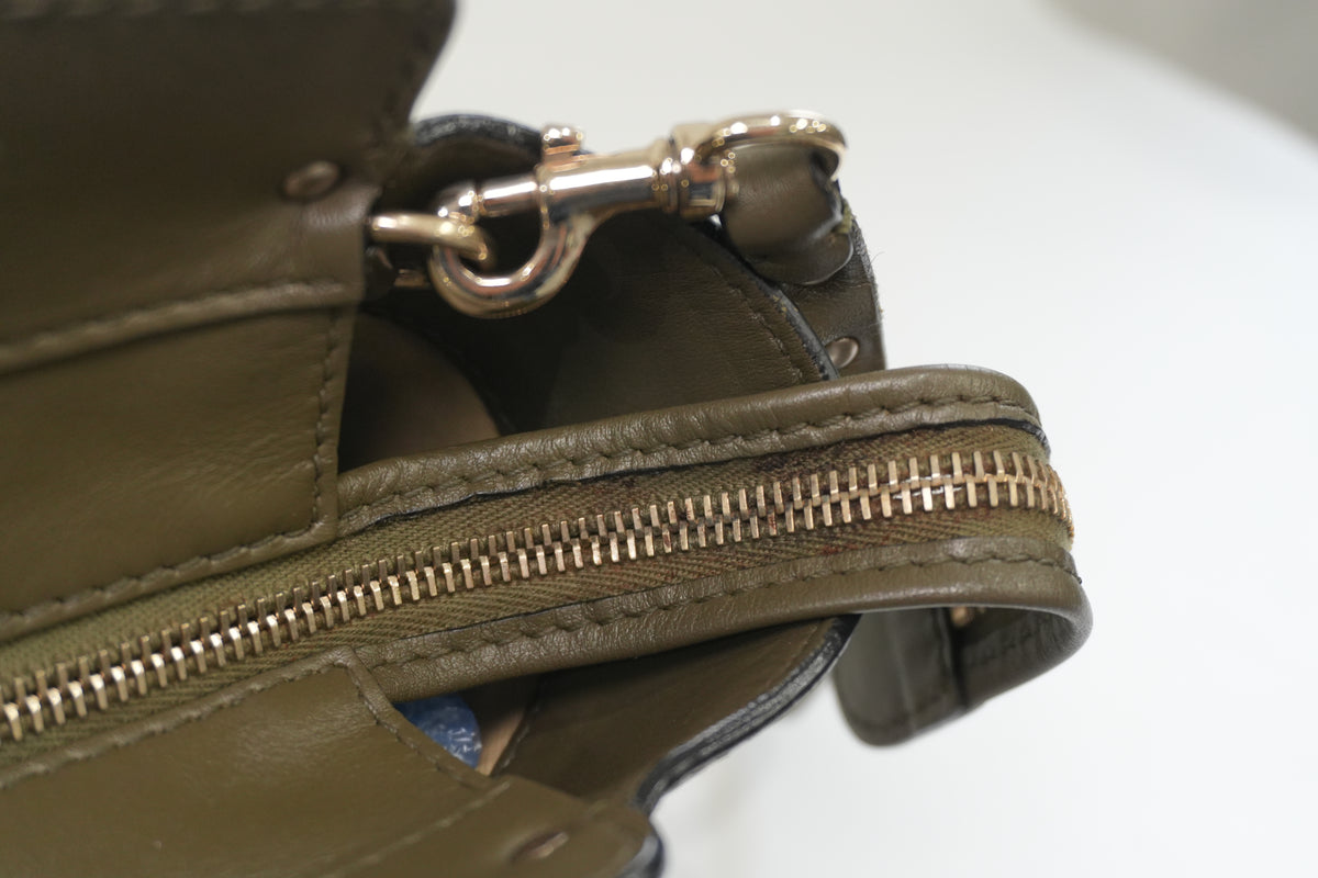 Pre-Owned Valentino Two Way Garavani Rock stud Shoulder Bag Green