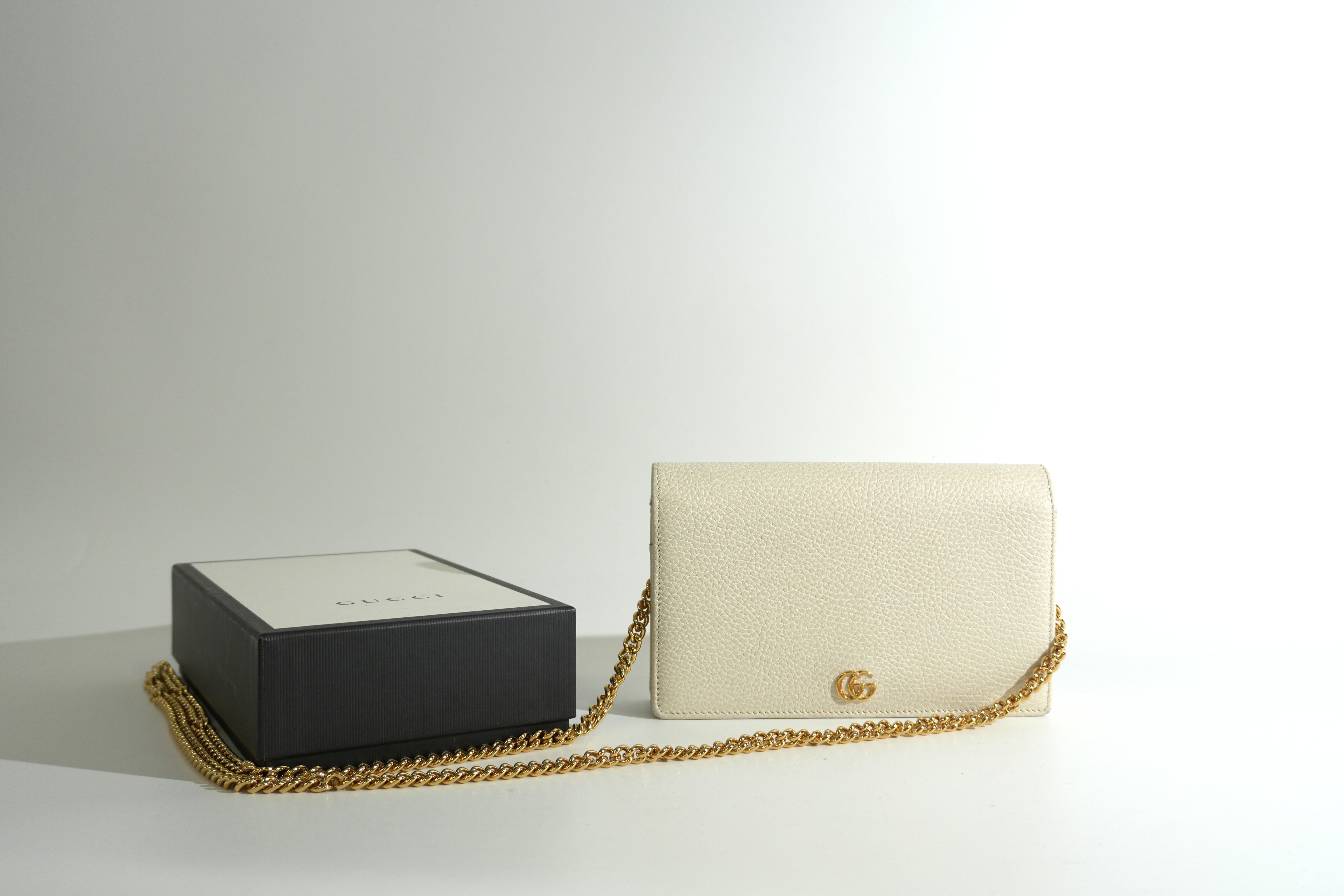 Pre-owned Gucci Marmont Wallet on Chain White