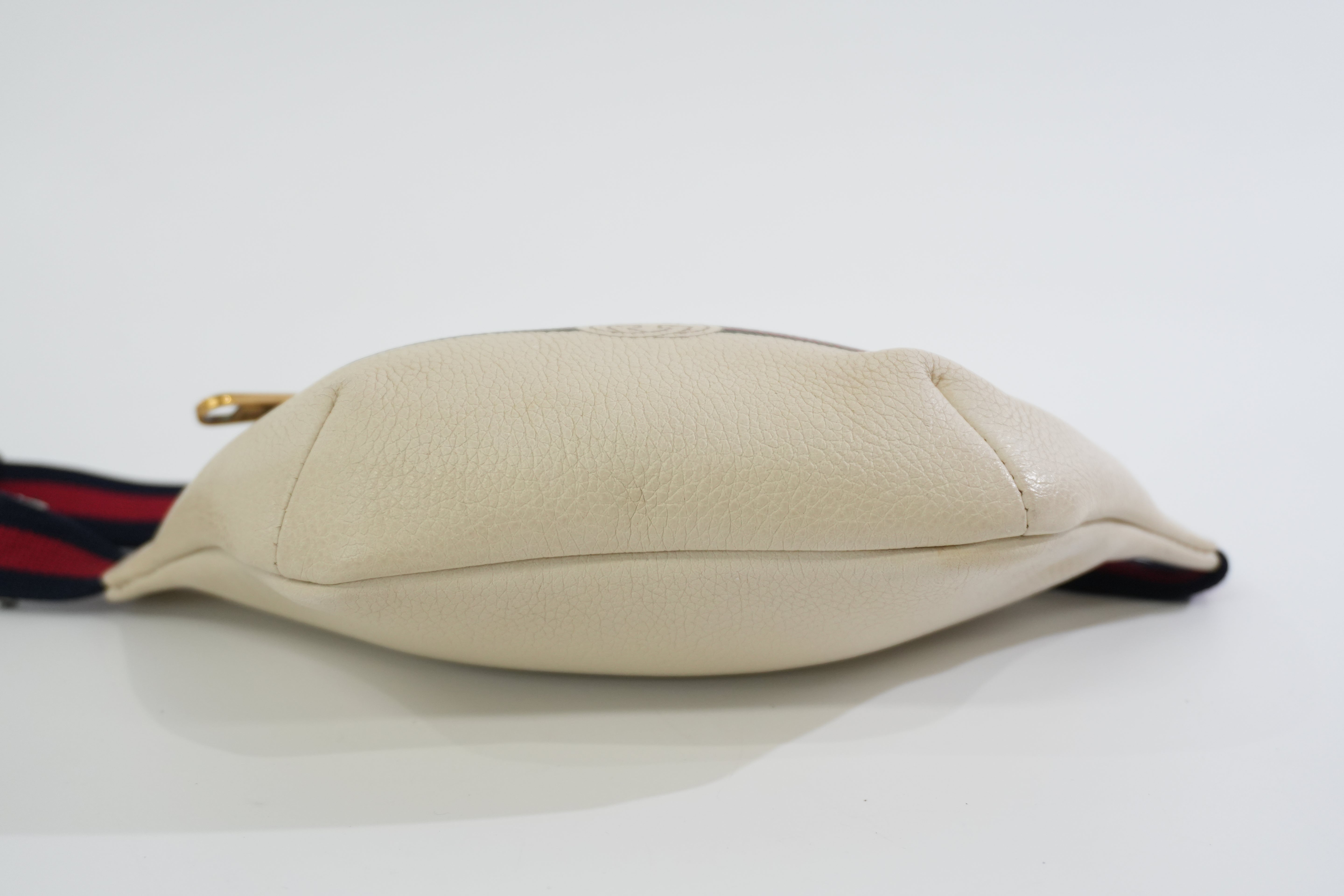 Pre-owned Gucci Small Body Bag White