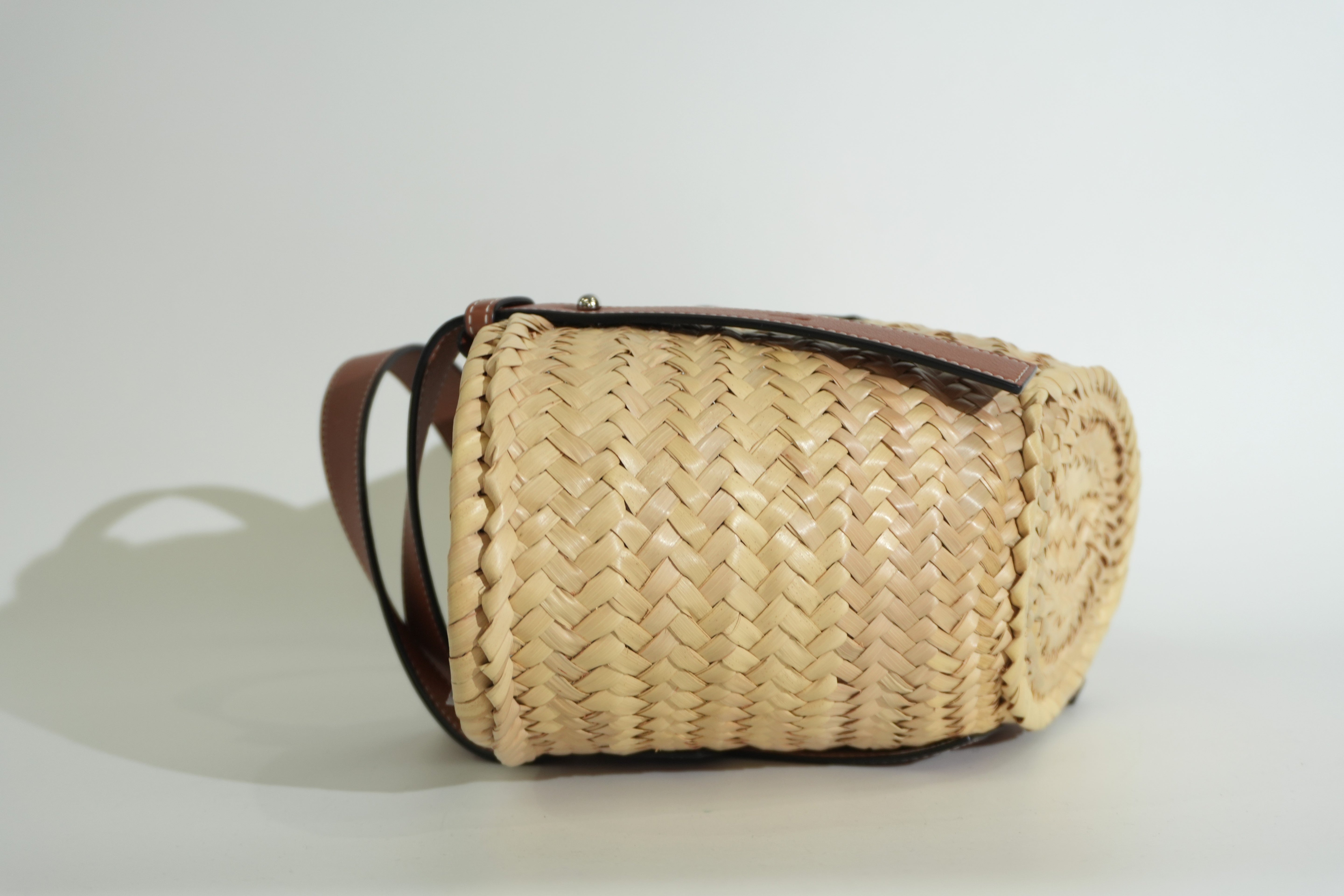 Pre-owned Loewe Raffia Small Anagram Basket Handbag Brown