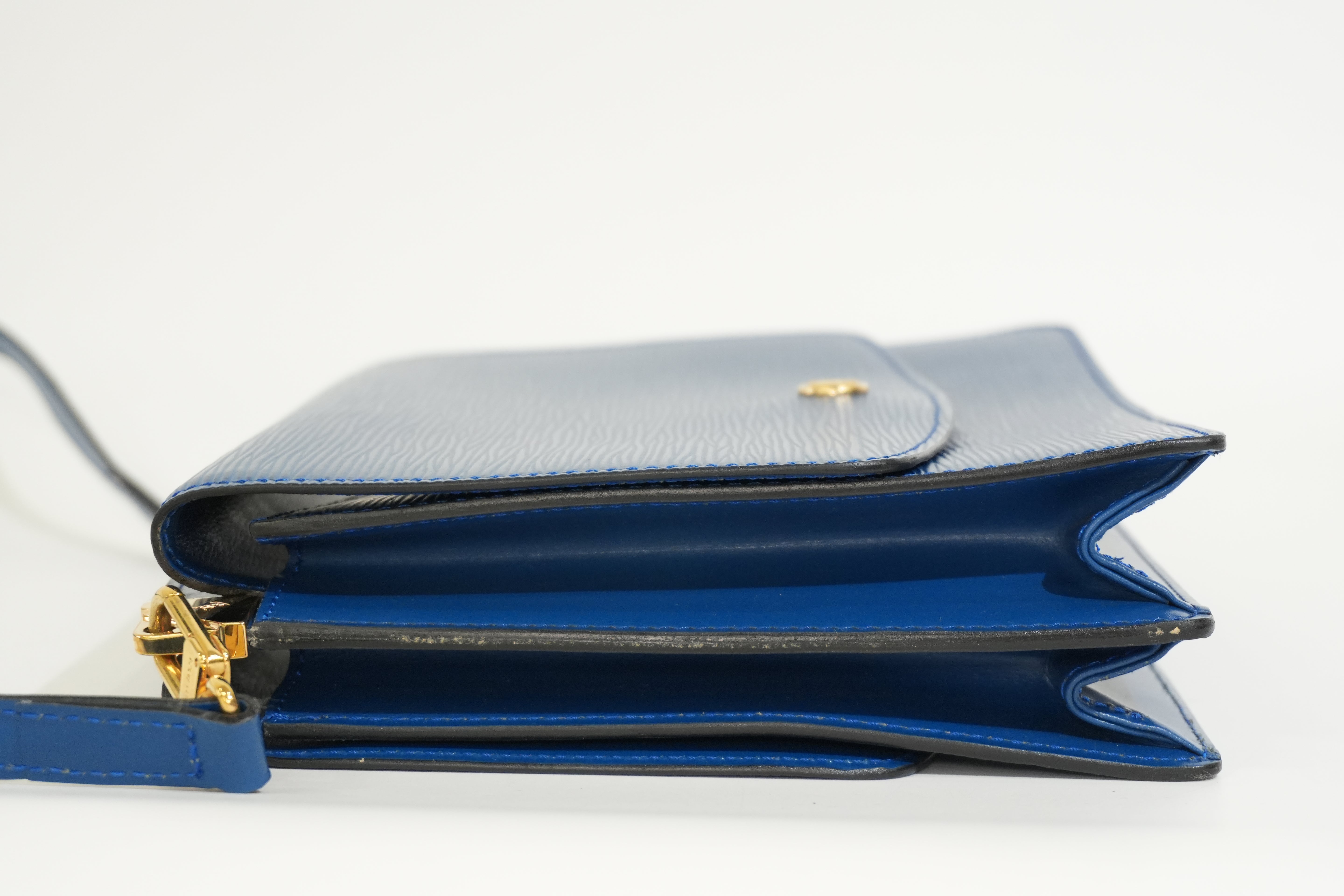Pre-owned Louis Vuitton Epi Grenelle Crossbody Bag Blue