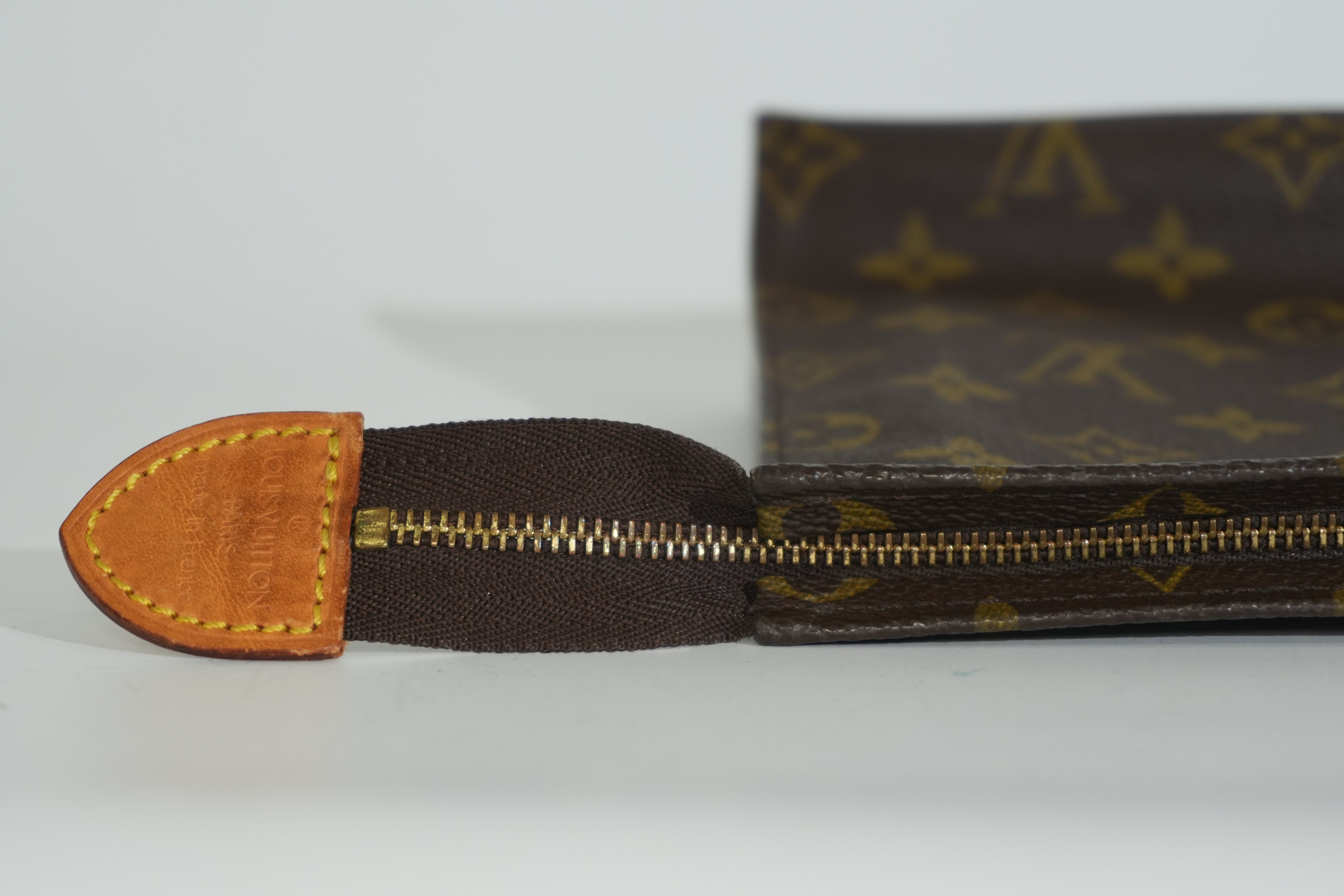 Pre-owned Louis Vuitton Monogram Toiletry 19 Pouch