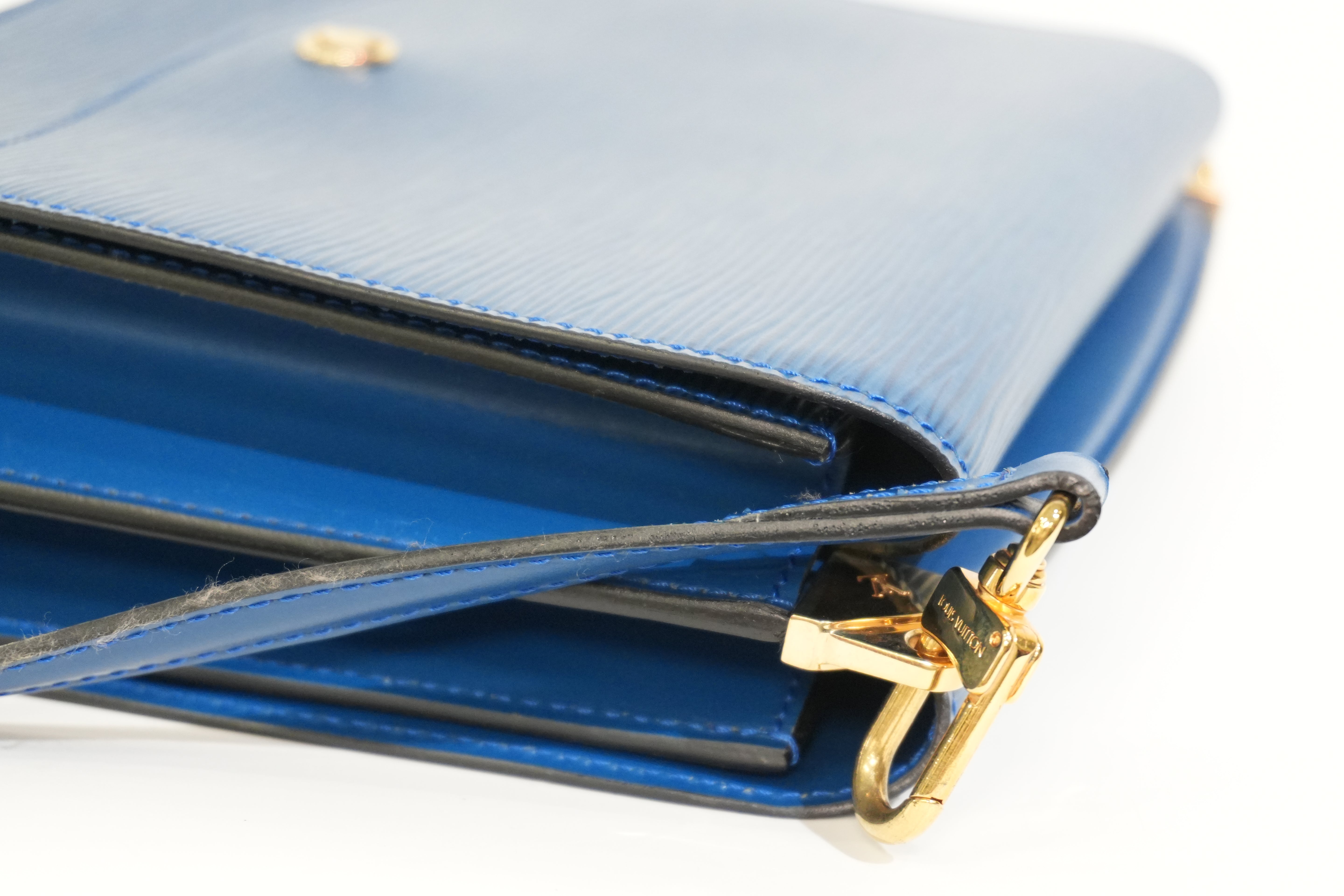 Pre-owned Louis Vuitton Epi Grenelle Crossbody Bag Blue