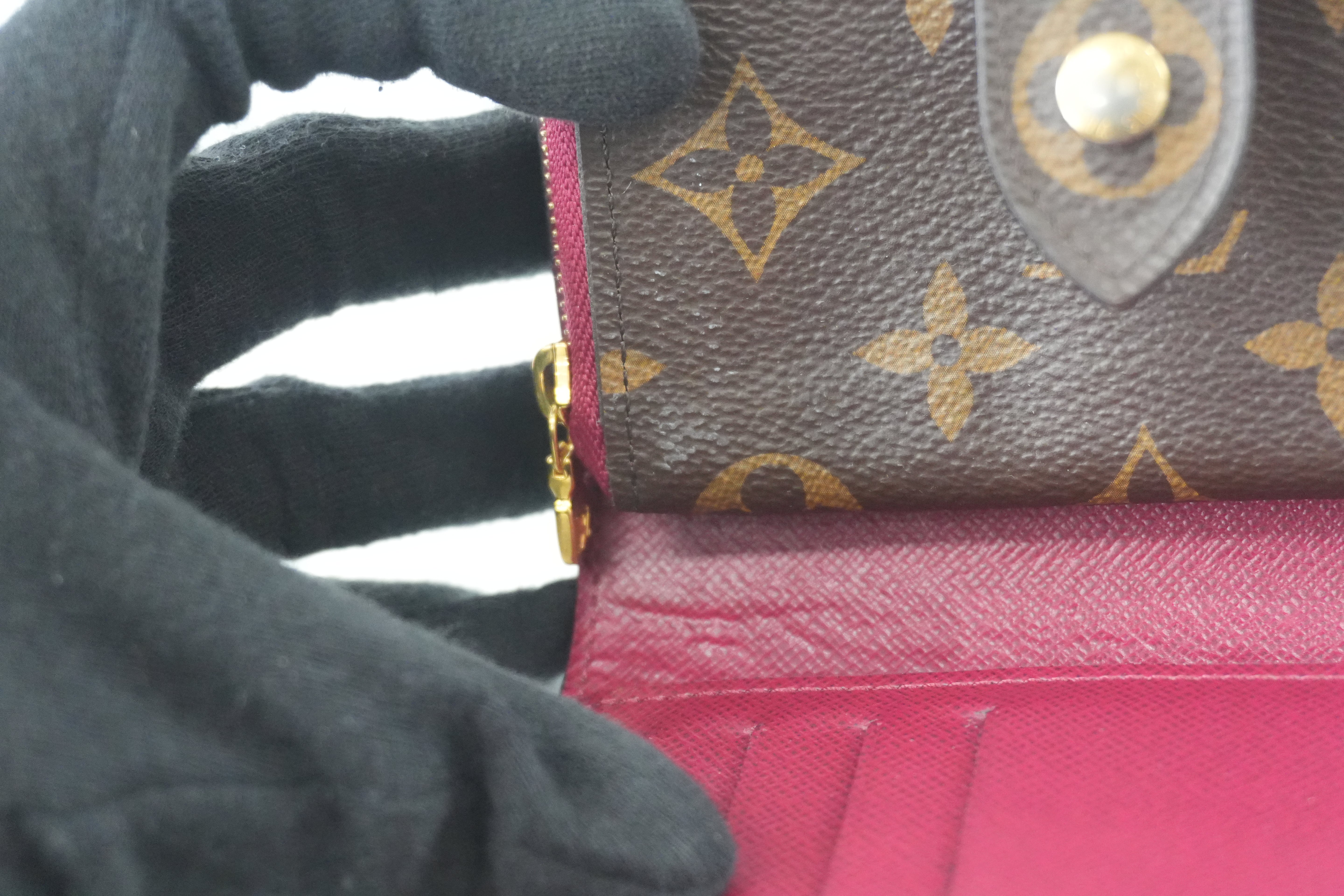 Louis Vuitton Monogram Juliet Wallet Used