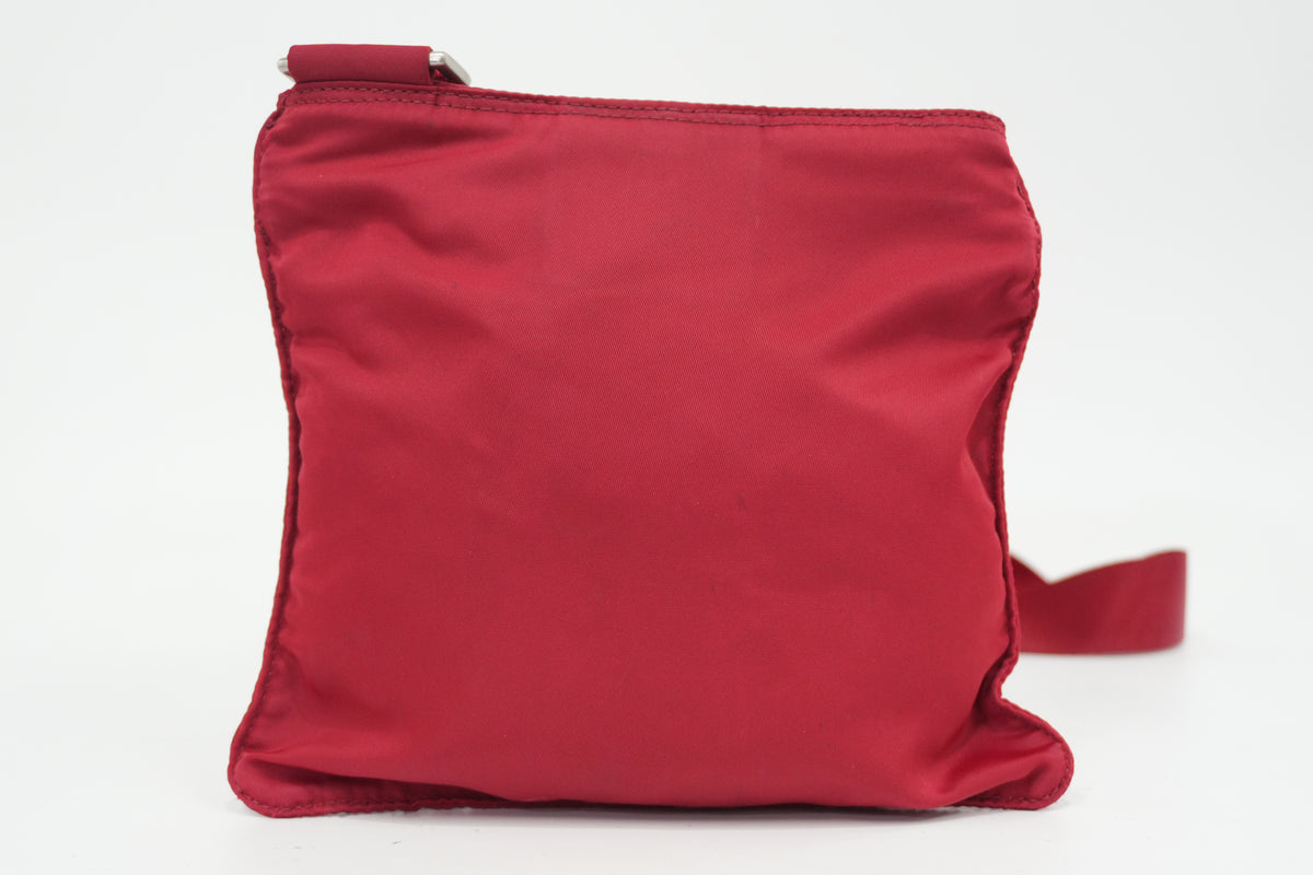 Pre-Owned Prada Nylon Crossbody Bag Red