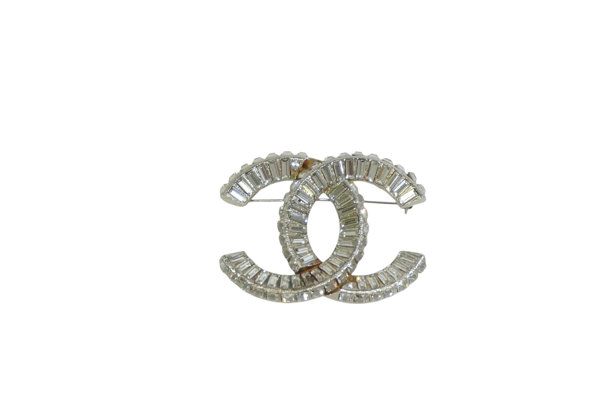 Pre-owned Chanel CC Brooch Silver tone