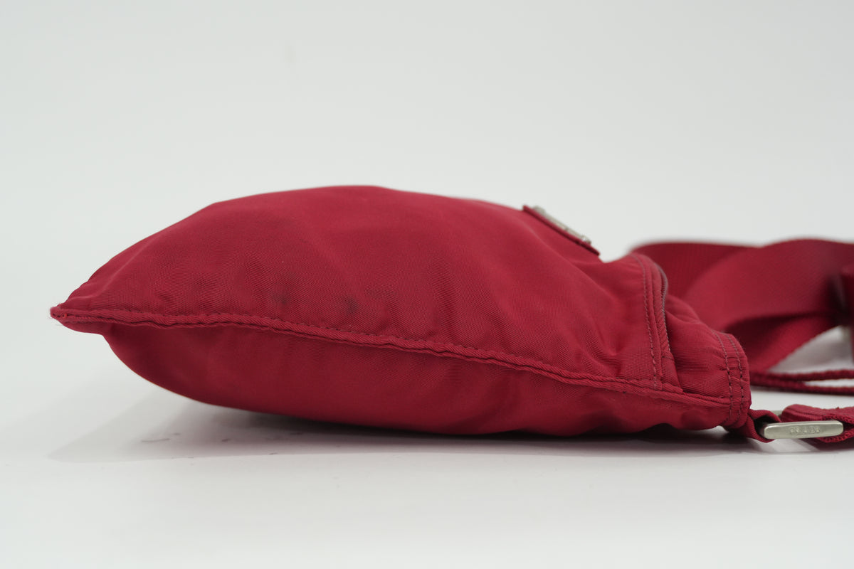Pre-Owned Prada Nylon Crossbody Bag Red
