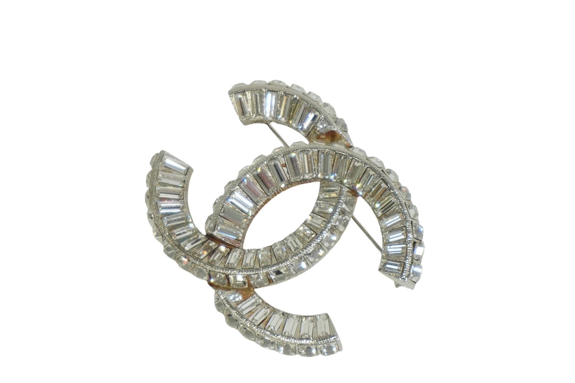 Pre-owned Chanel CC Brooch Silver tone