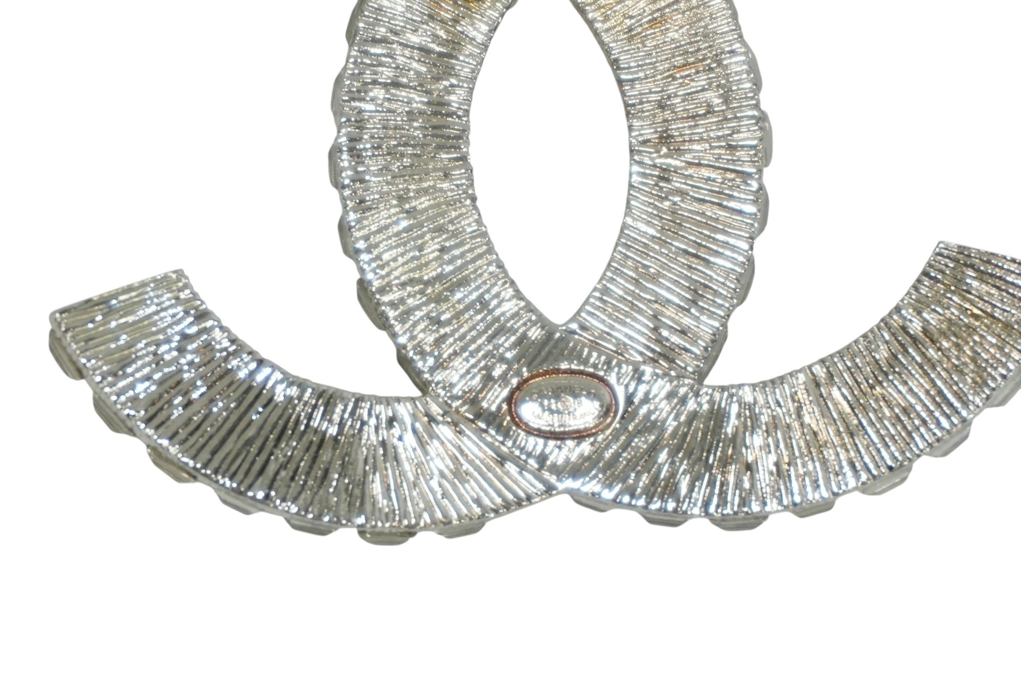 Pre-owned Chanel CC Brooch Silver tone