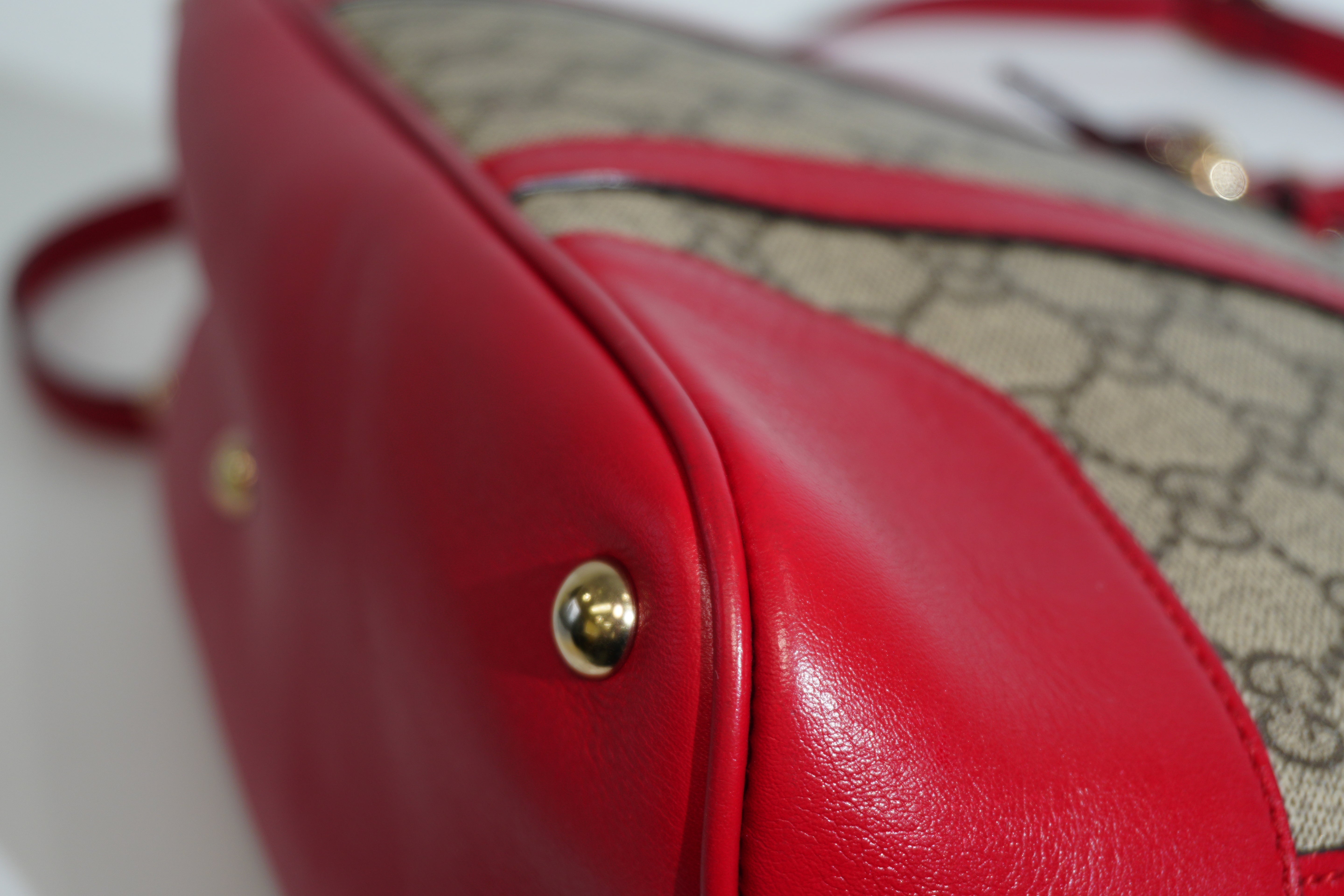 Pre-owned Gucci Two Way Domed Shoulder Bag Red