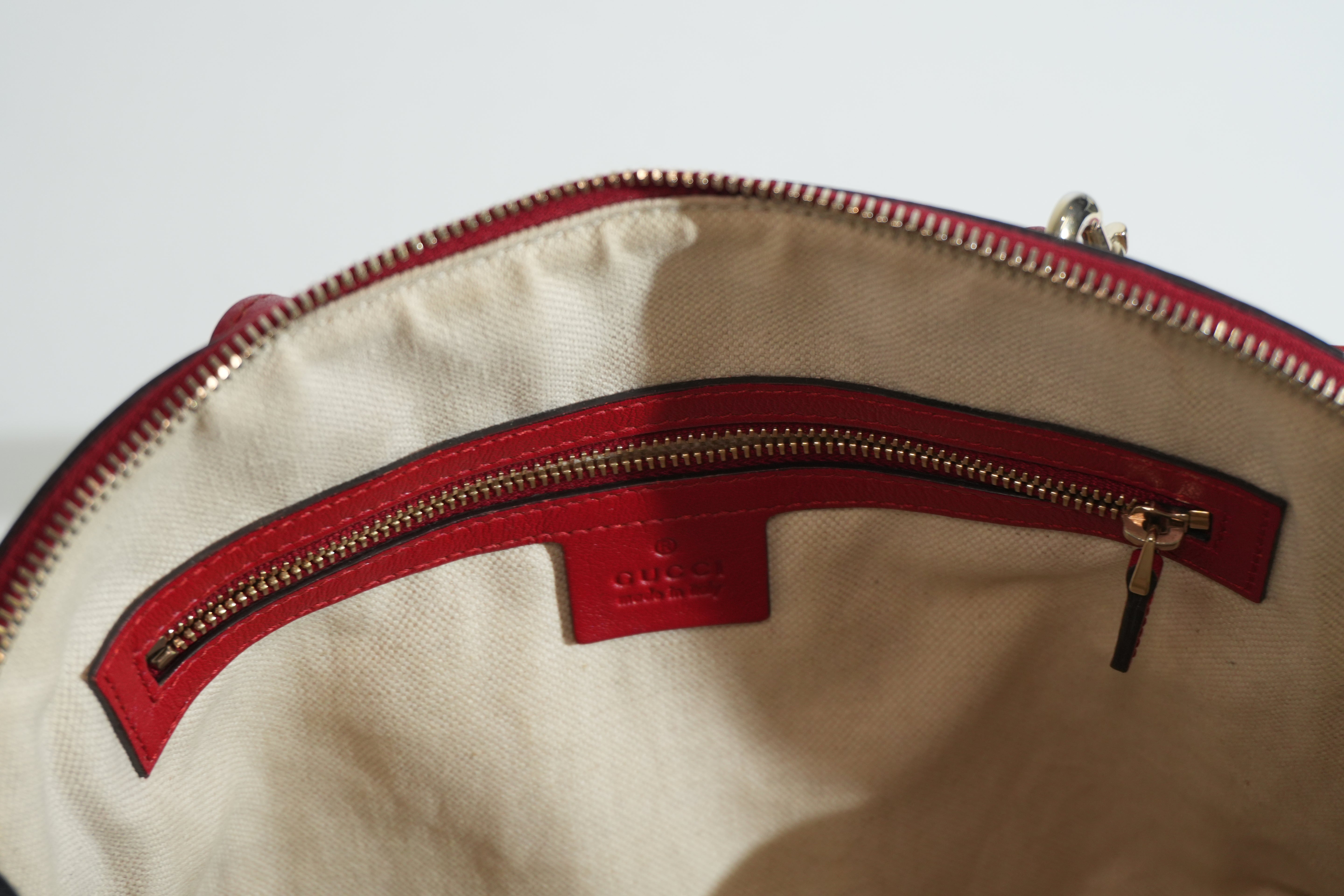 Pre-owned Gucci Two Way Domed Shoulder Bag Red