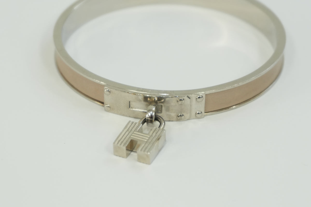 Pre-Owned Hermes Kelly Bangle Cream and Silver