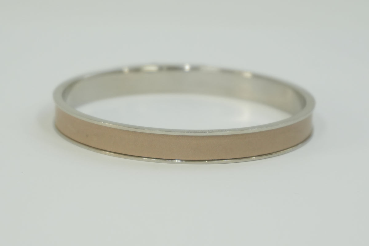 Pre-Owned Hermes Kelly Bangle Cream and Silver