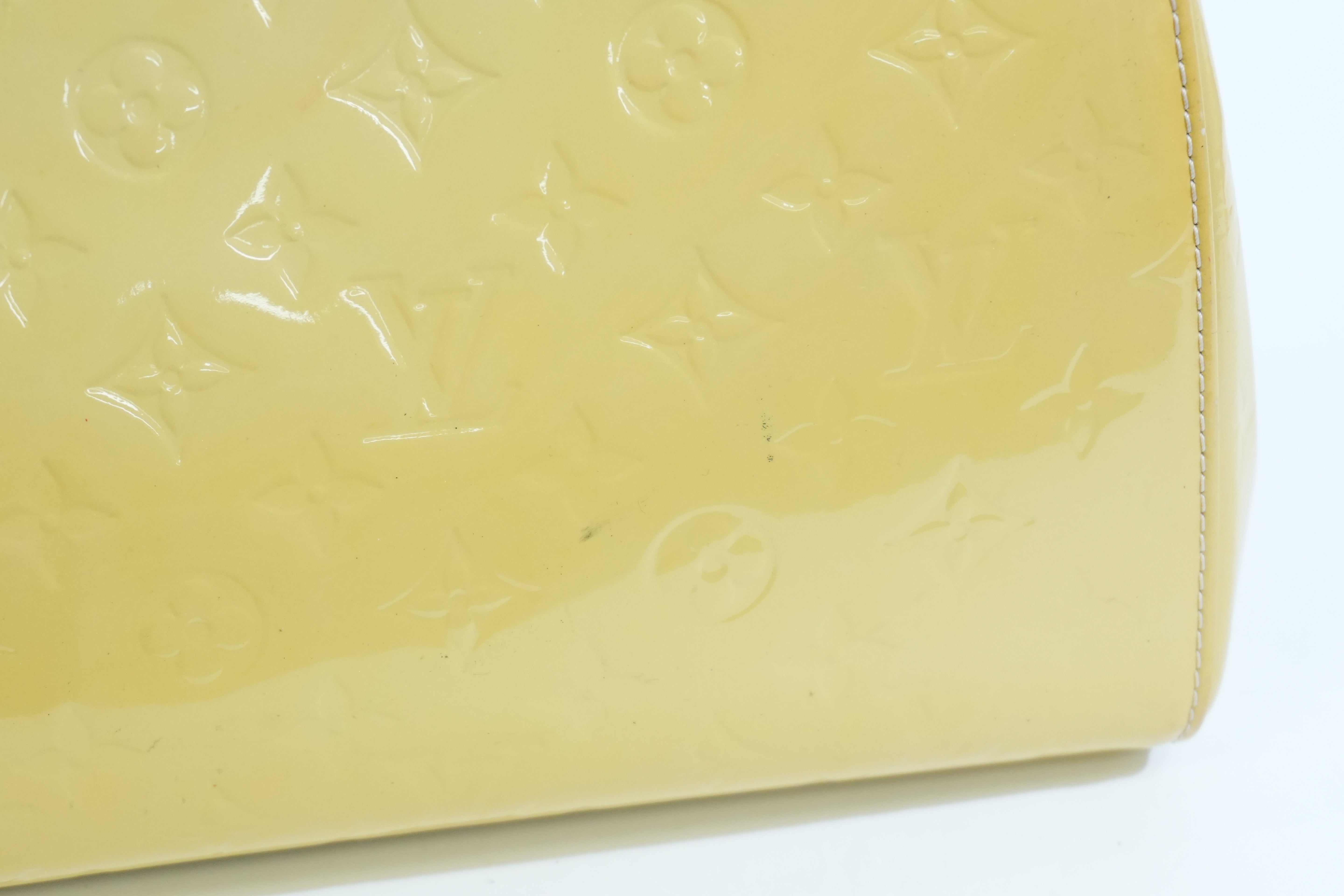 Pre-owned Louis Vuitton Vernis Handbag Yellow