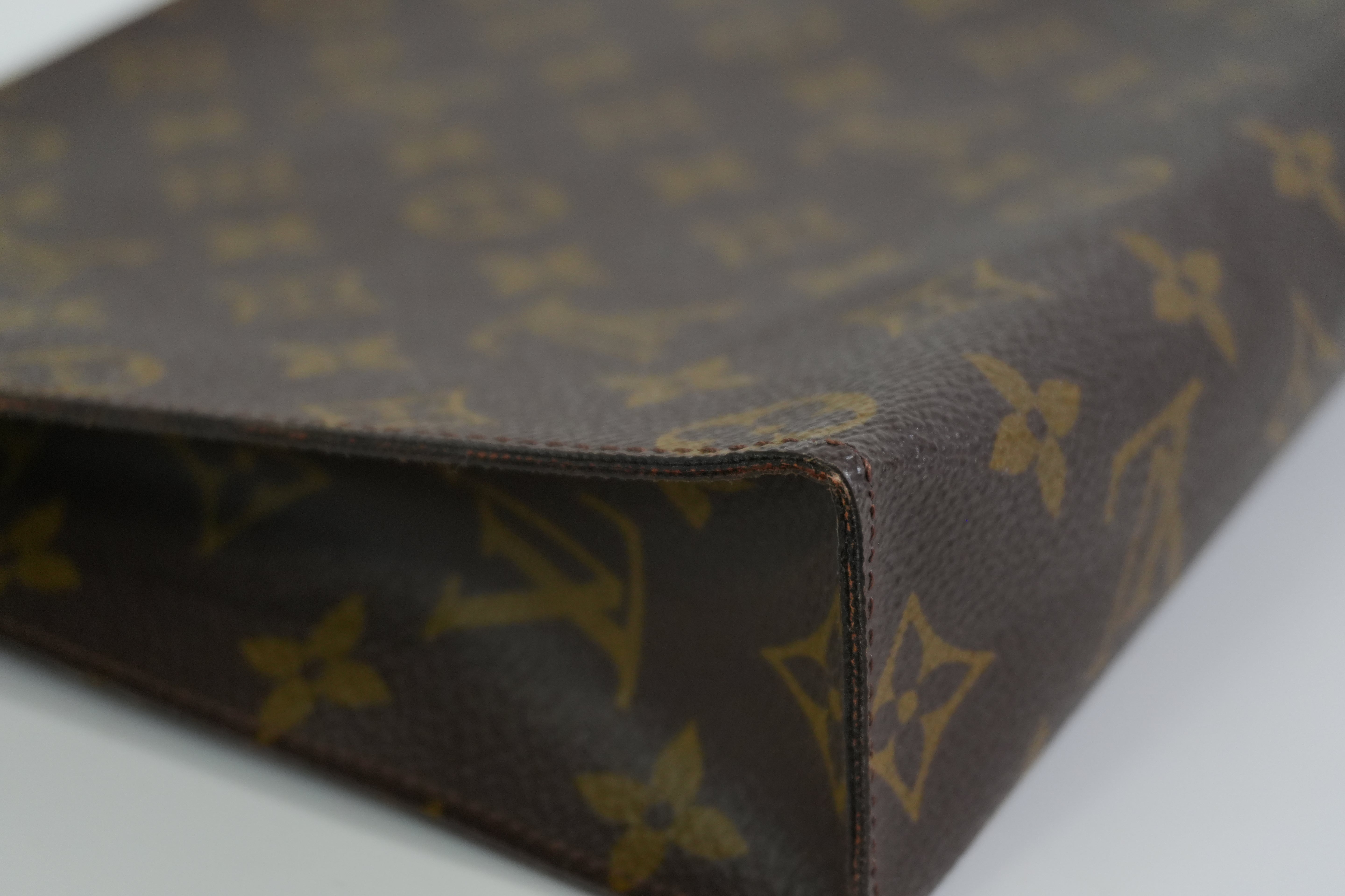 Pre-owned Louis Vuitton Monogram Toiletry 26 Clutch Bag