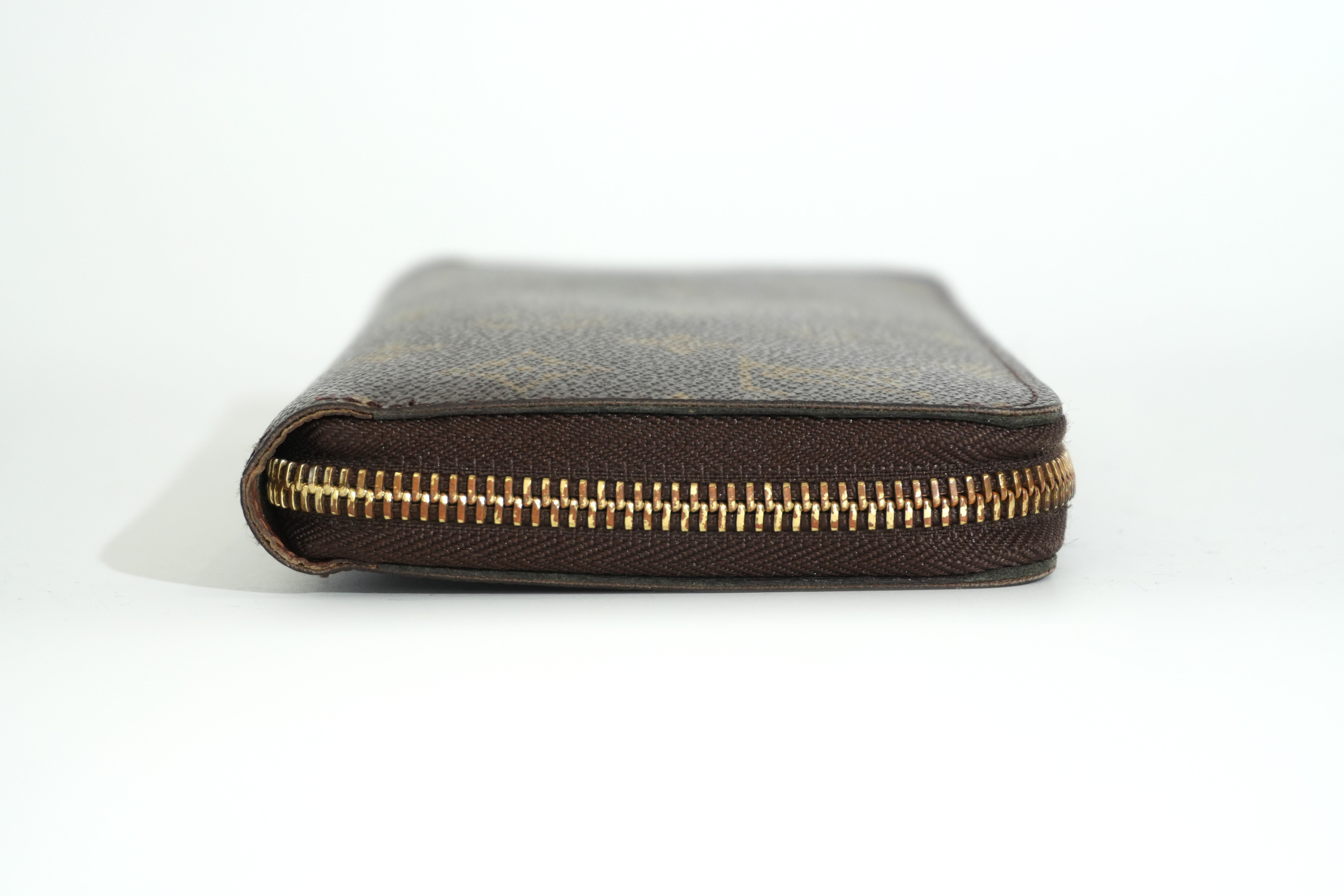 Pre-owned Louis Vuitton Monogram Zippy Wallet
