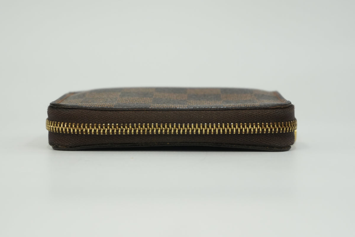 Pre-Owned Louis Vuitton Damier Ebene Card Case