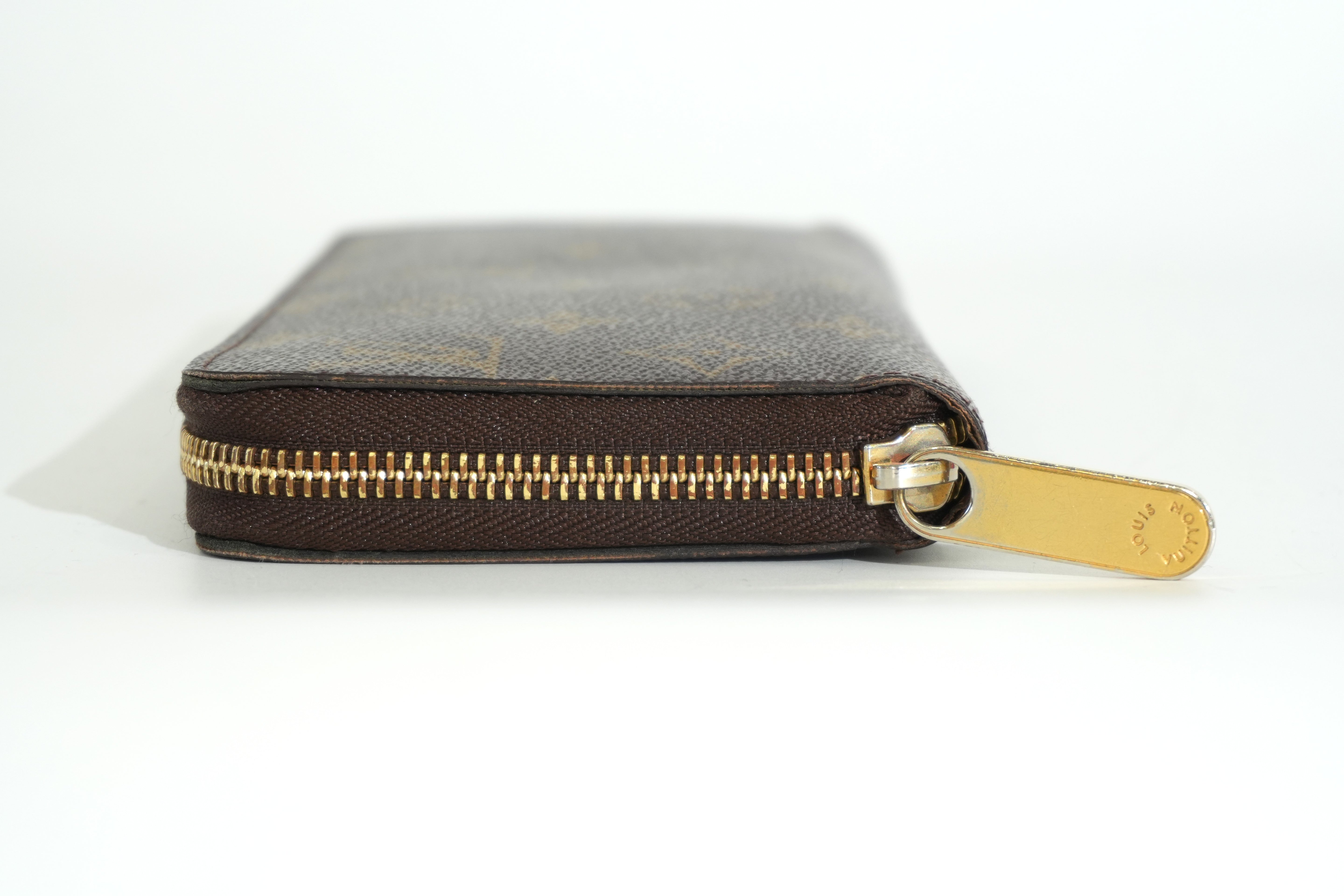 Pre-owned Louis Vuitton Monogram Zippy Wallet