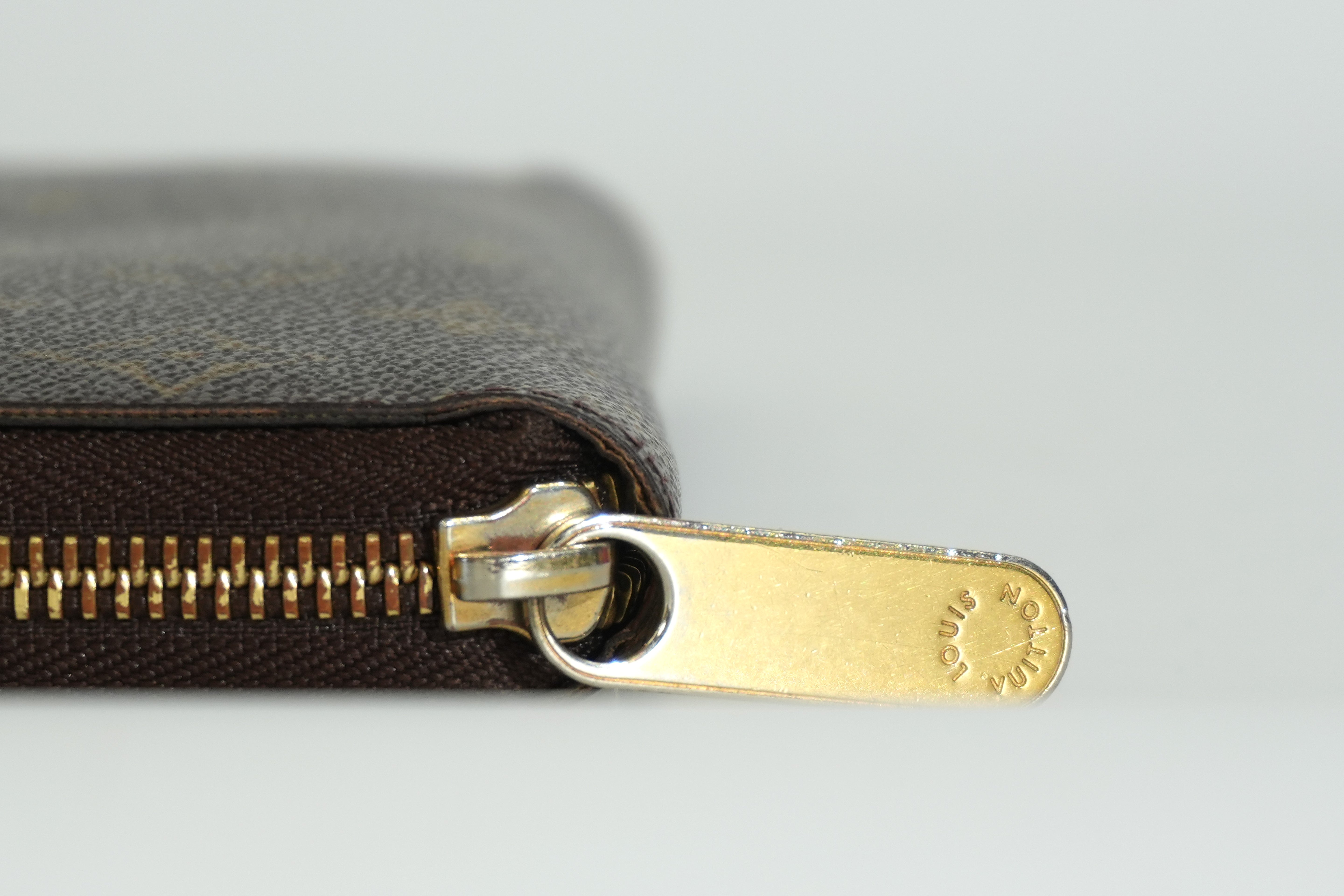Pre-owned Louis Vuitton Monogram Zippy Wallet