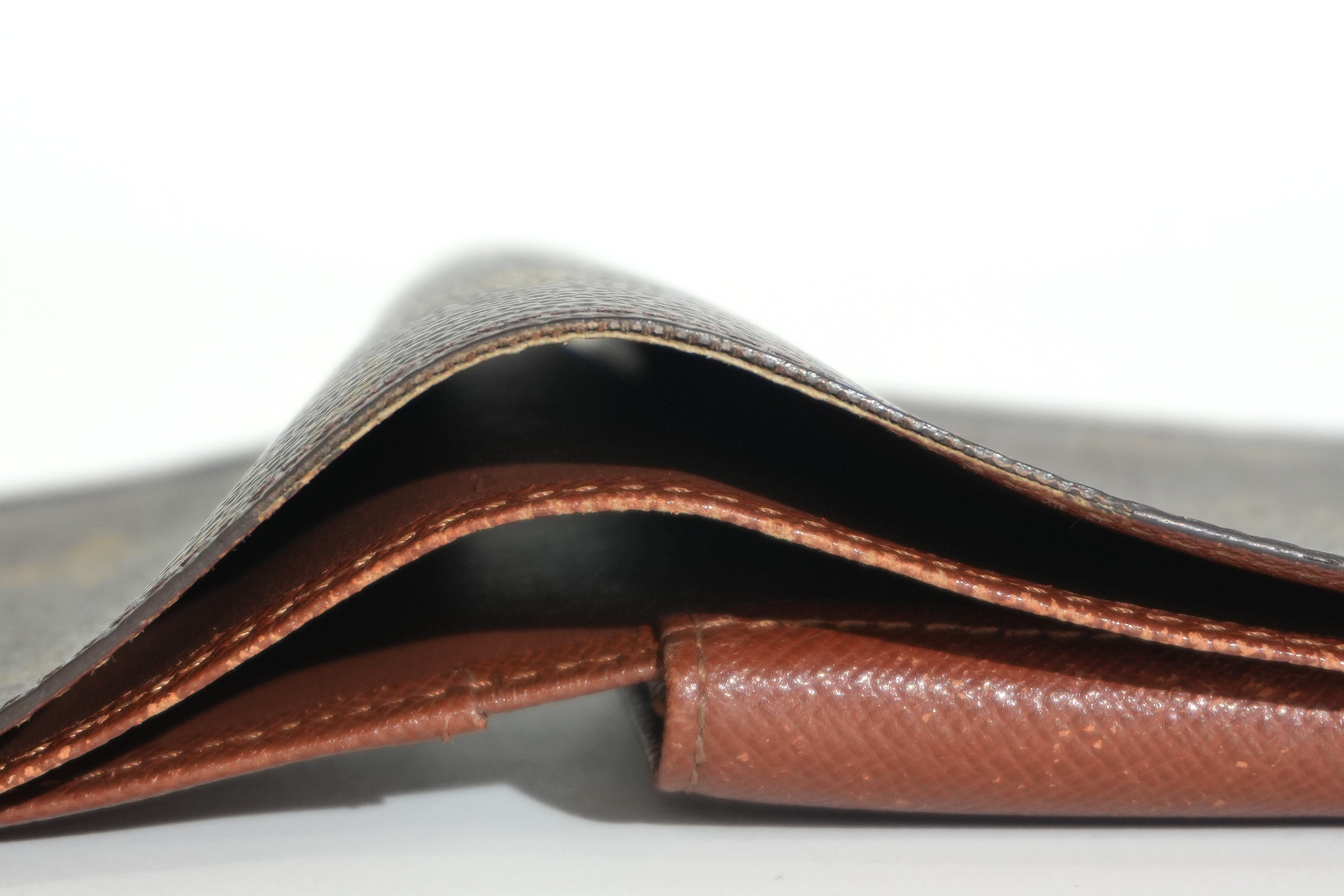 Pre-owned Louis Vuitton Monogram Bifold Wallet