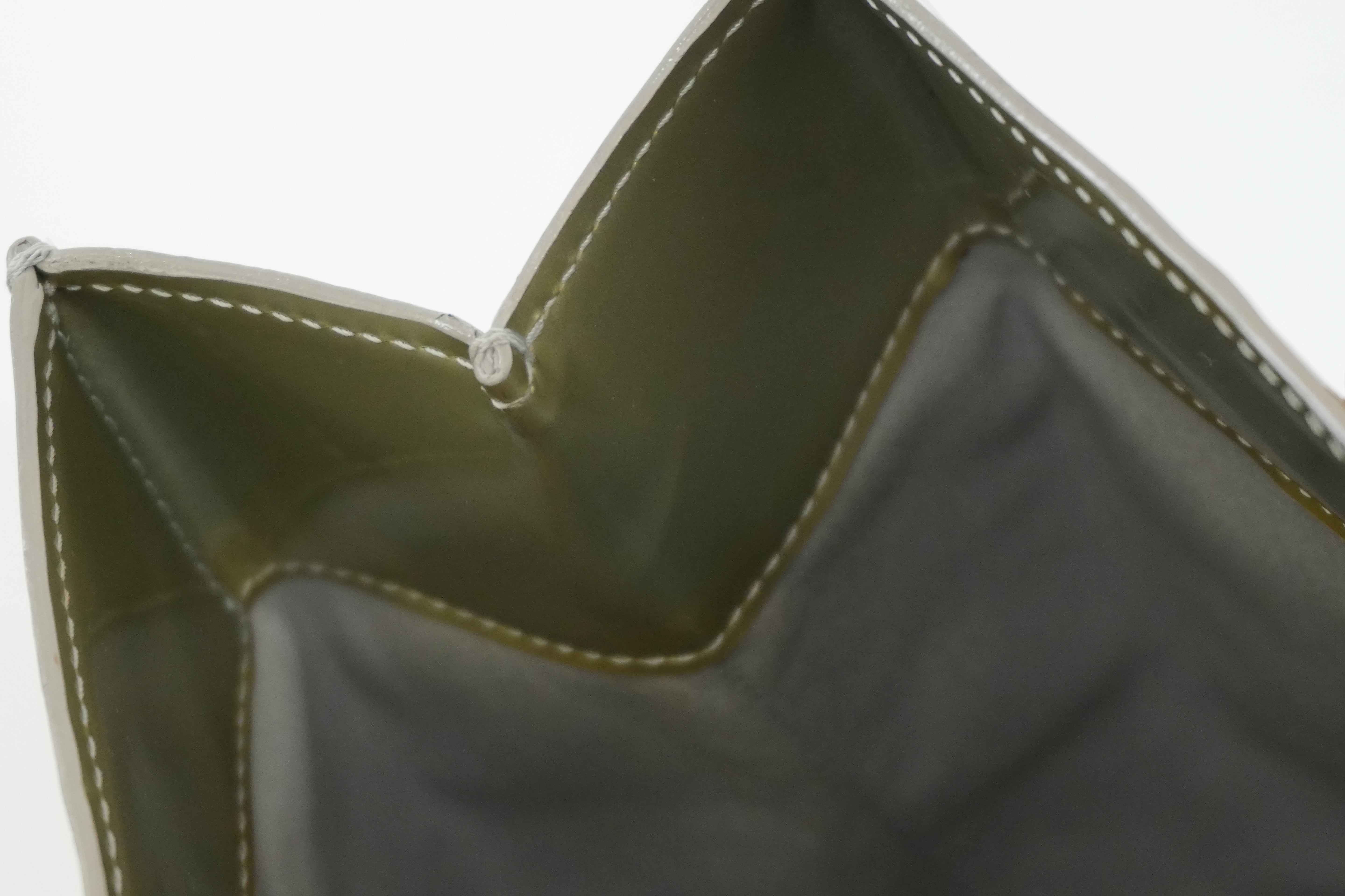 Pre-owned Louis Vuitton Vernis Reade MM Handbag Avocado Green