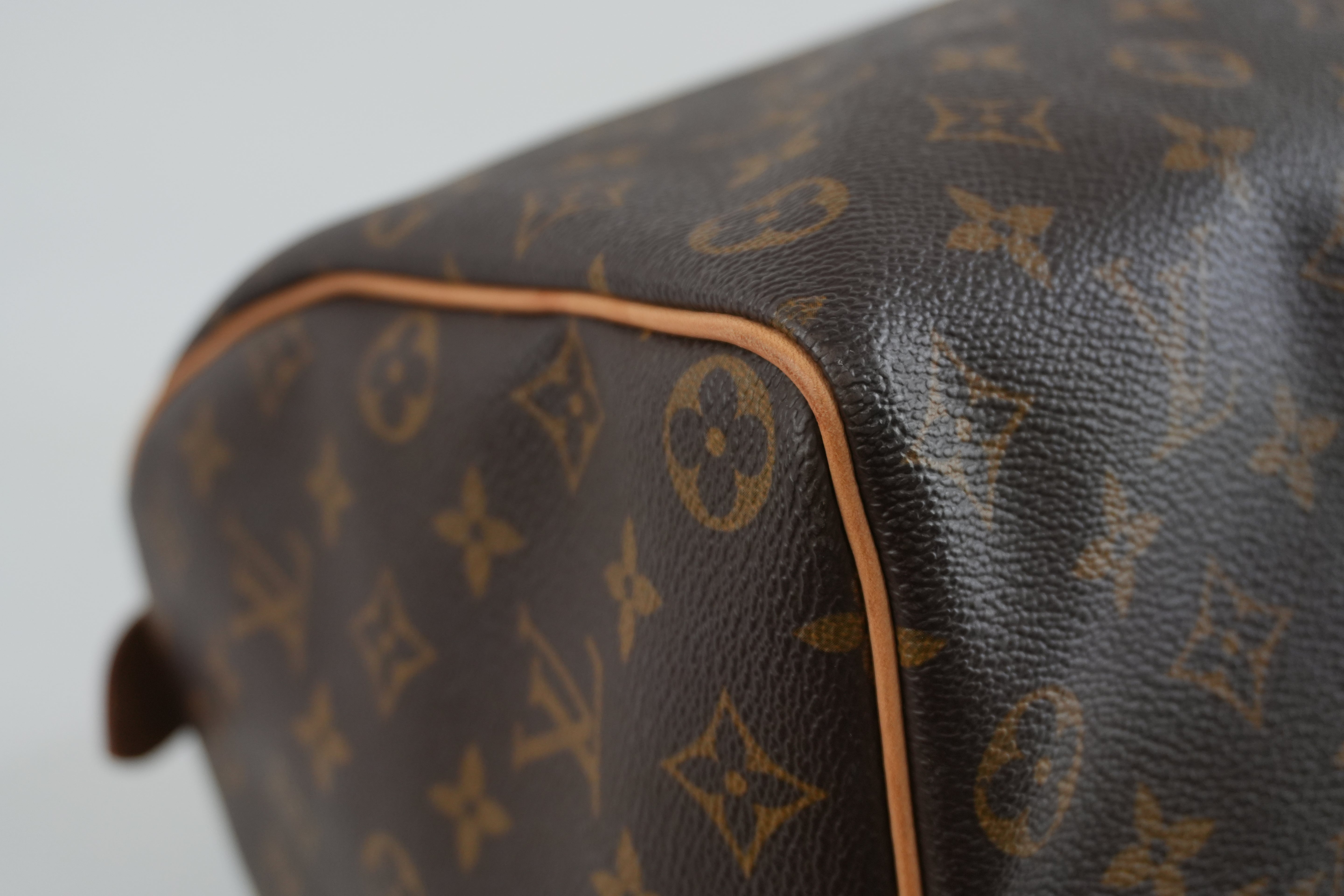 Pre-owned Louis Vuitton Monogram Speedy 35 Handbag