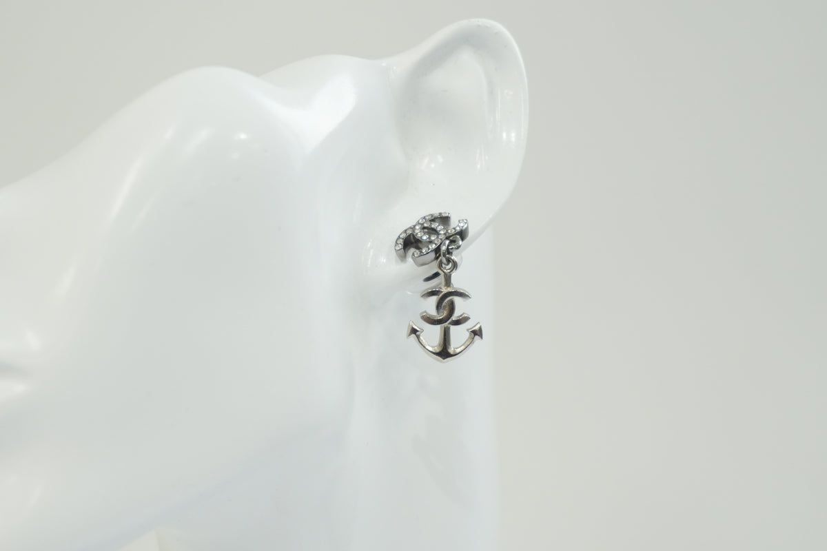 Pre-Owned Chanel CC logo Rhinestone Anchor Stud Earrings