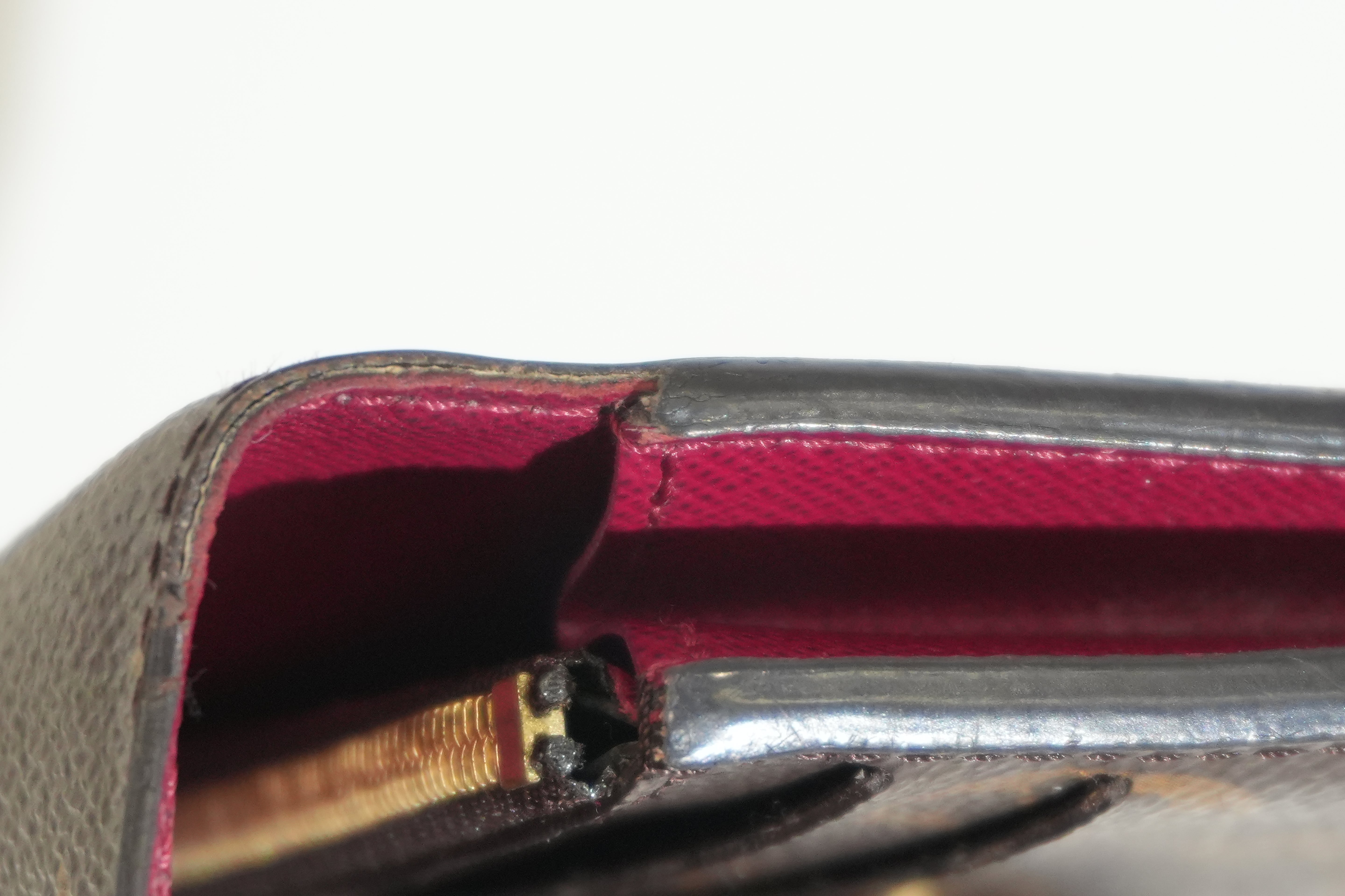 Pre-owned Louis Vuitton Monogram Emily Wallet Pink