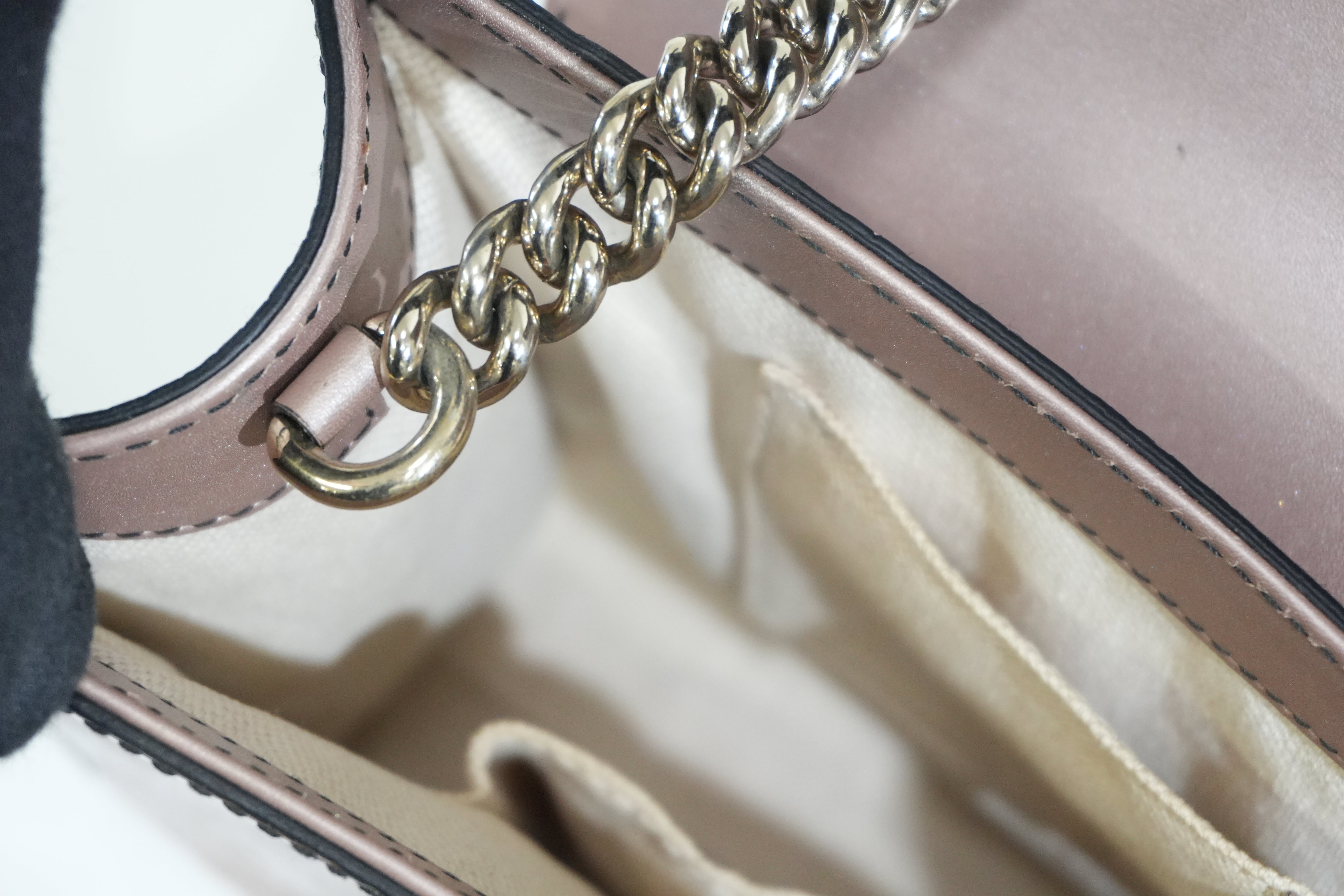 Pre-owned Gucci Emily Chain Shoulder Bag Metallic Pink