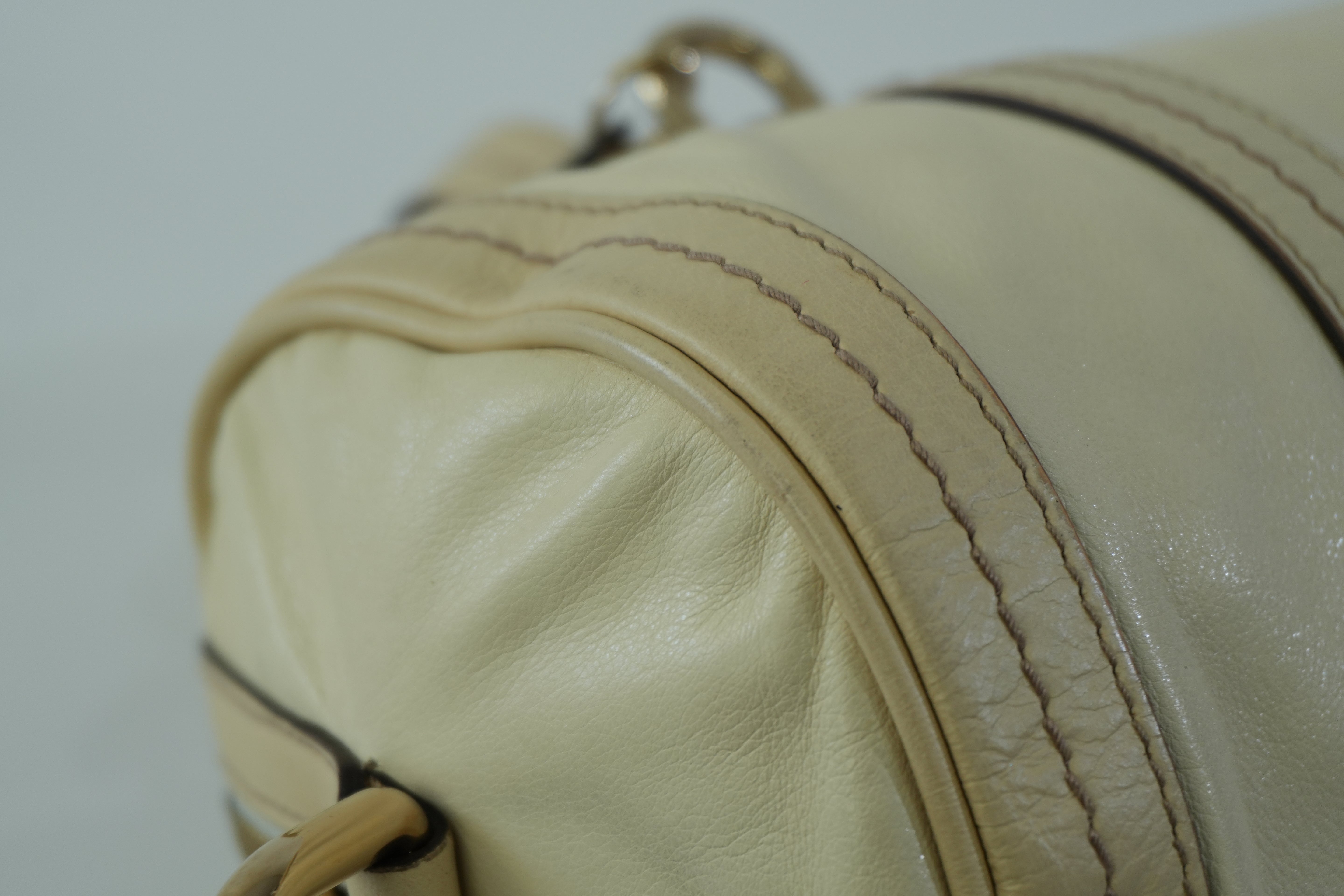 Pre-owned Gucci Leather Handbag Ivory