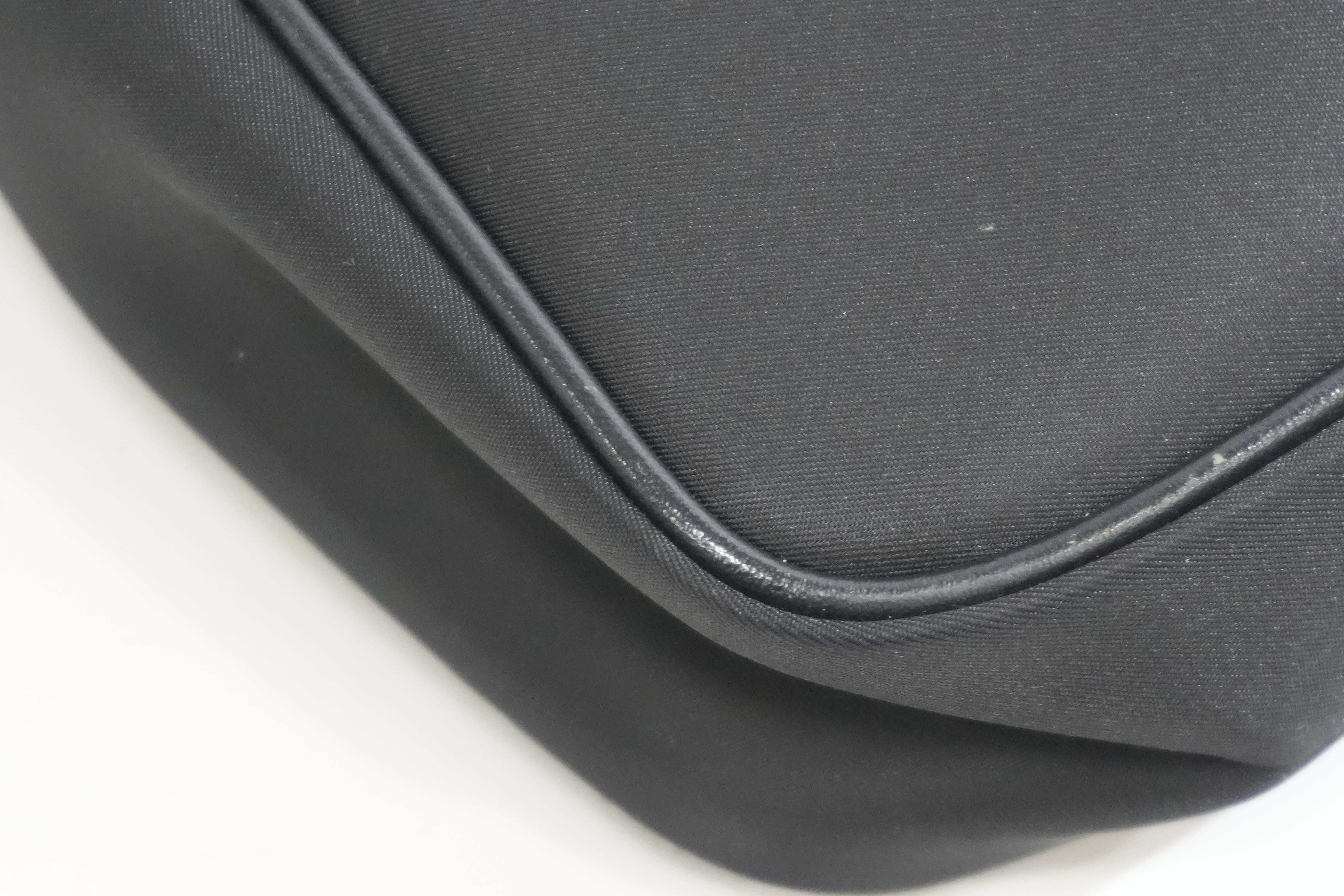 Pre-owned Burberry Crossbody Bag Black