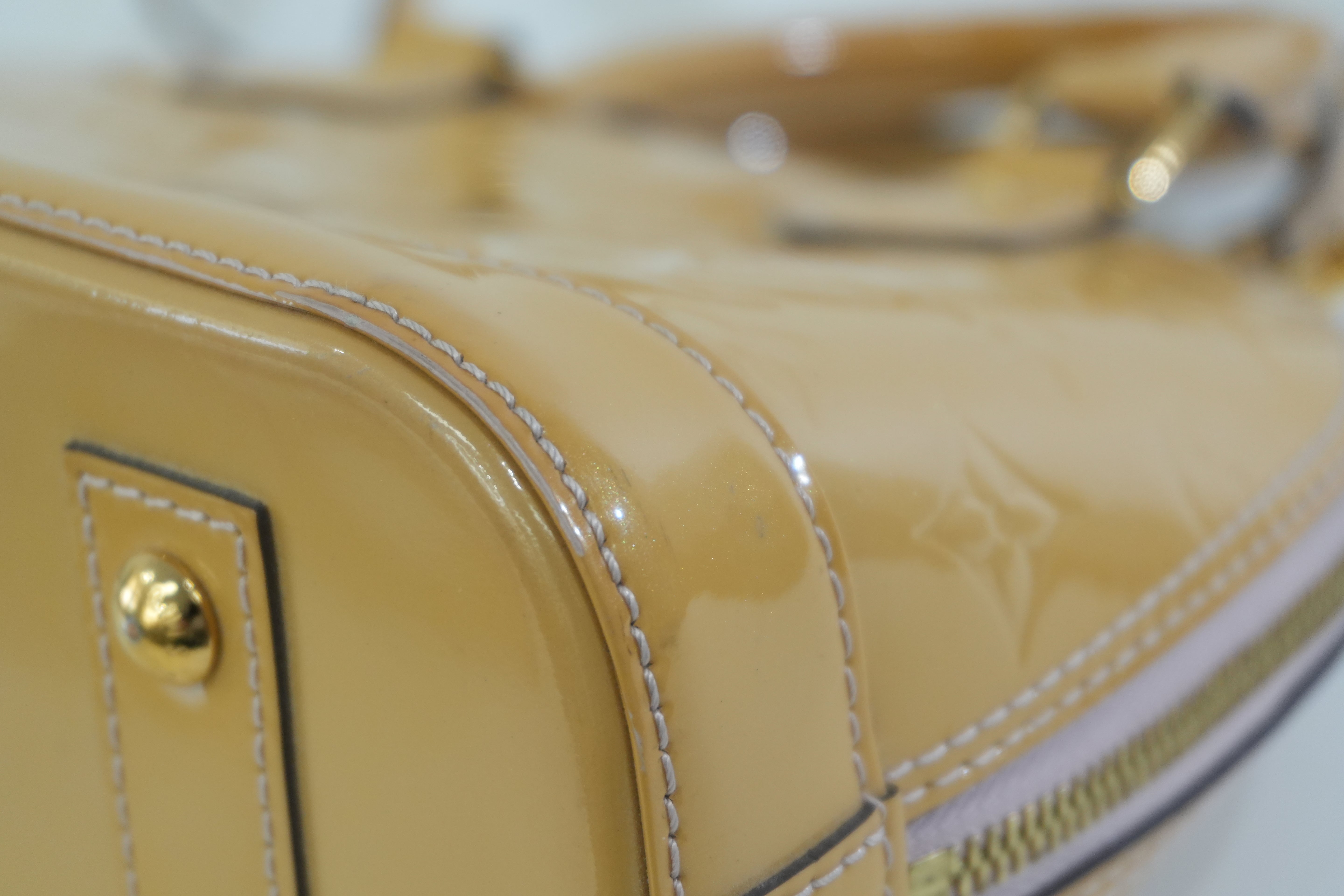 Pre-owned Louis Vuitton Vernis Leather Alma BB Yellow Without Clochette