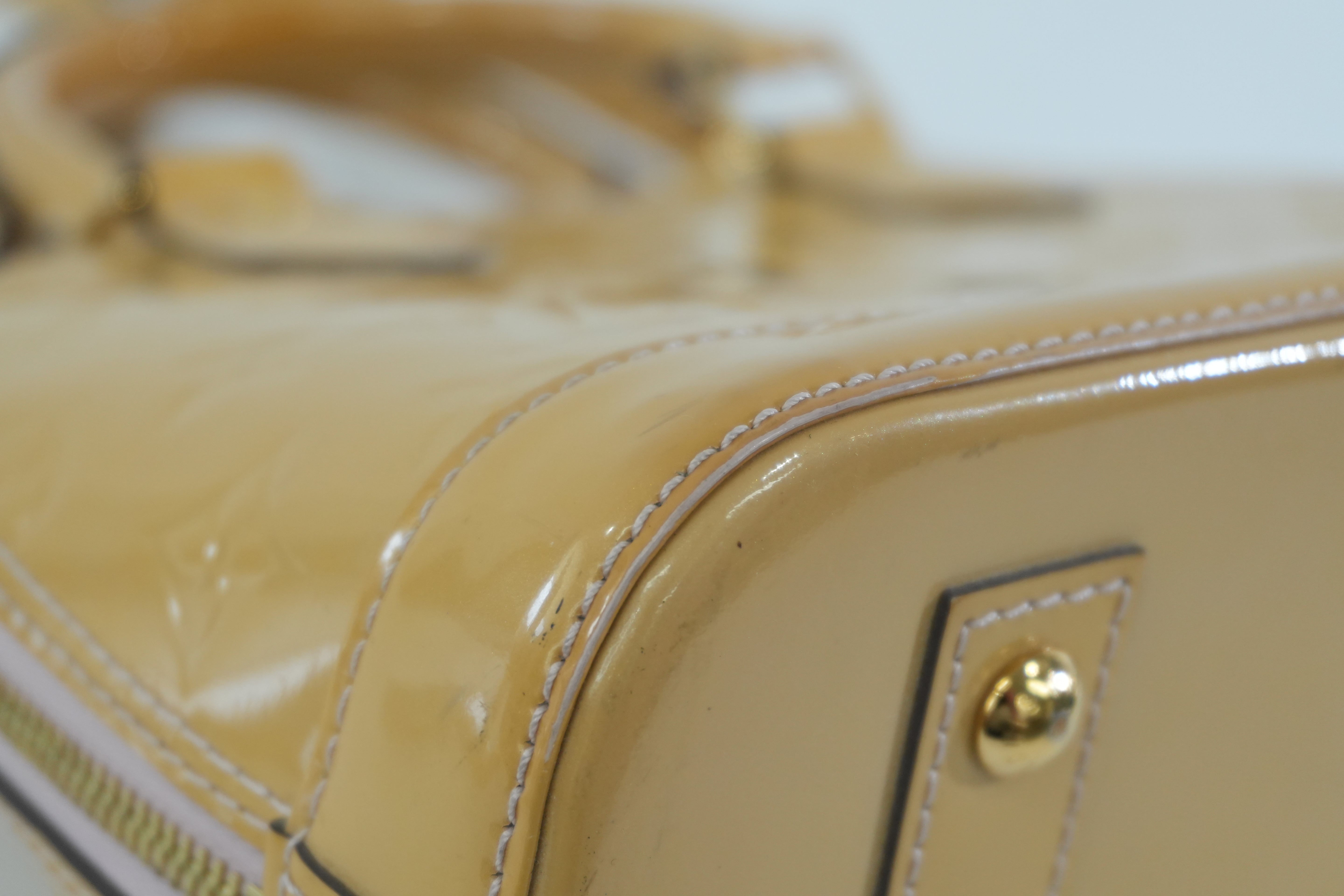 Pre-owned Louis Vuitton Vernis Leather Alma BB Yellow Without Clochette