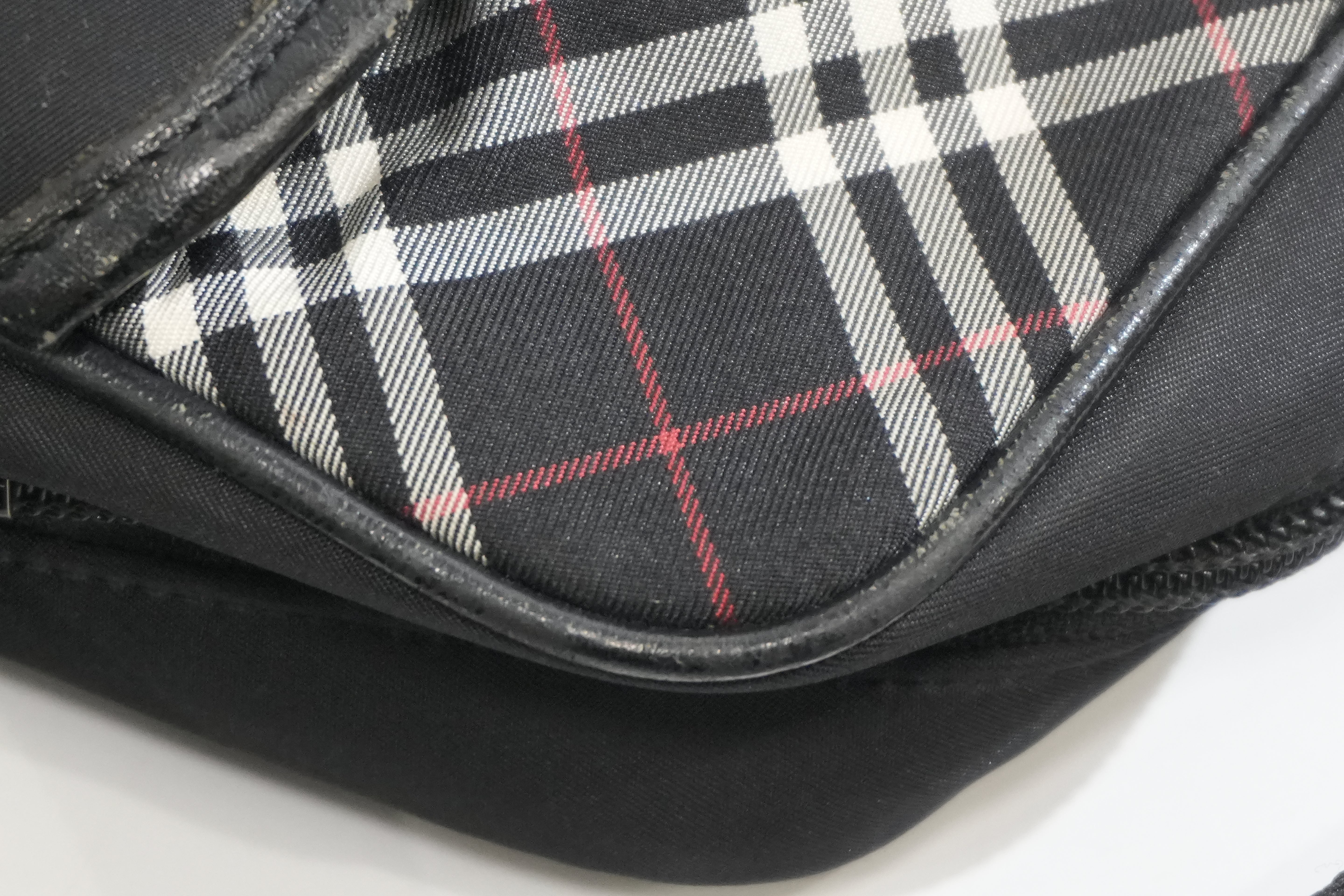 Pre-owned Burberry Crossbody Bag Black