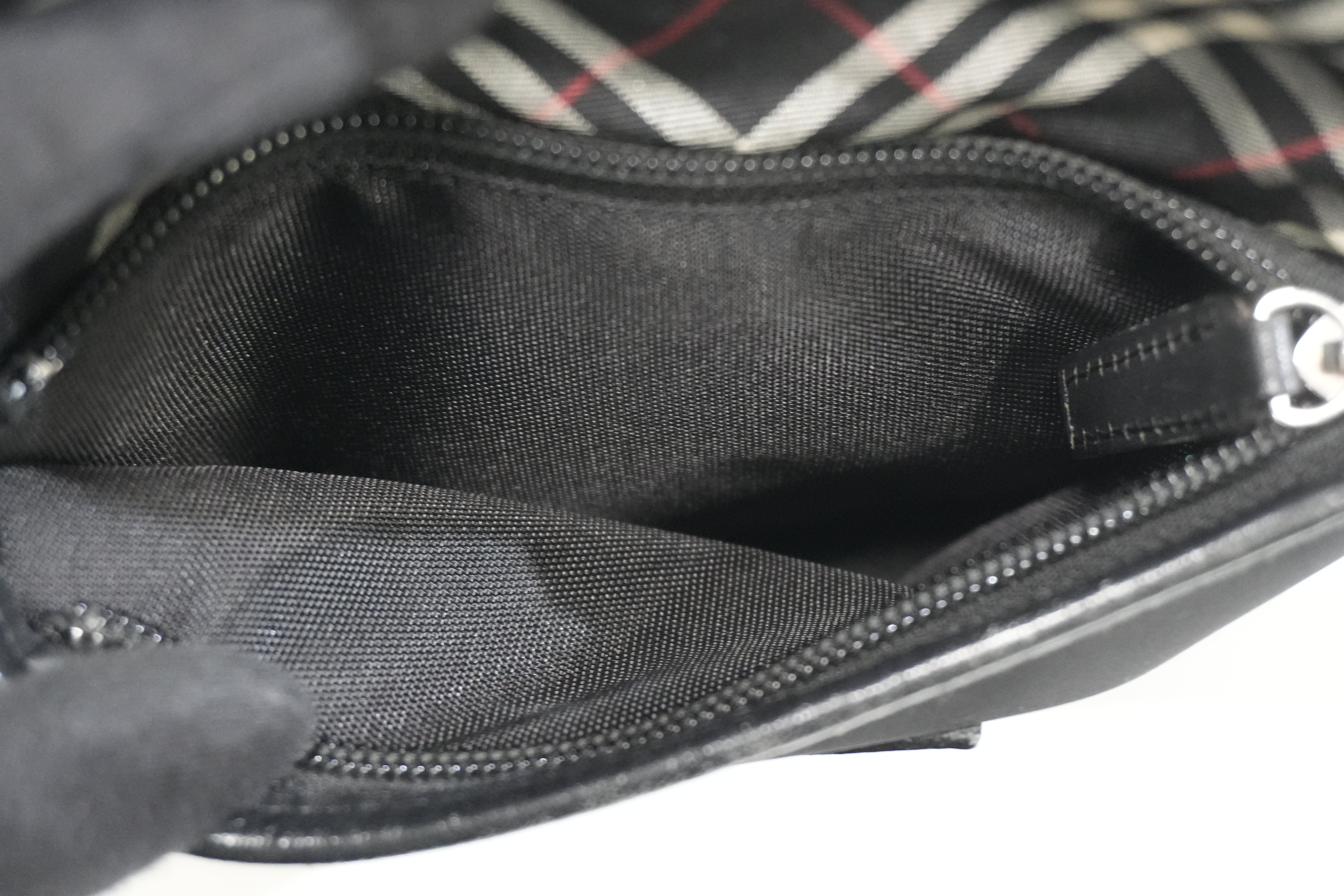 Pre-owned Burberry Crossbody Bag Black