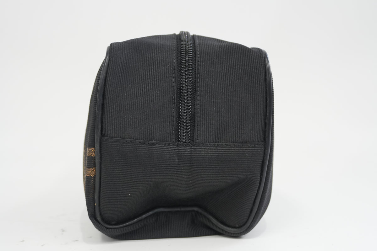 Pre-Owned Fendi Nylon Clutch Black