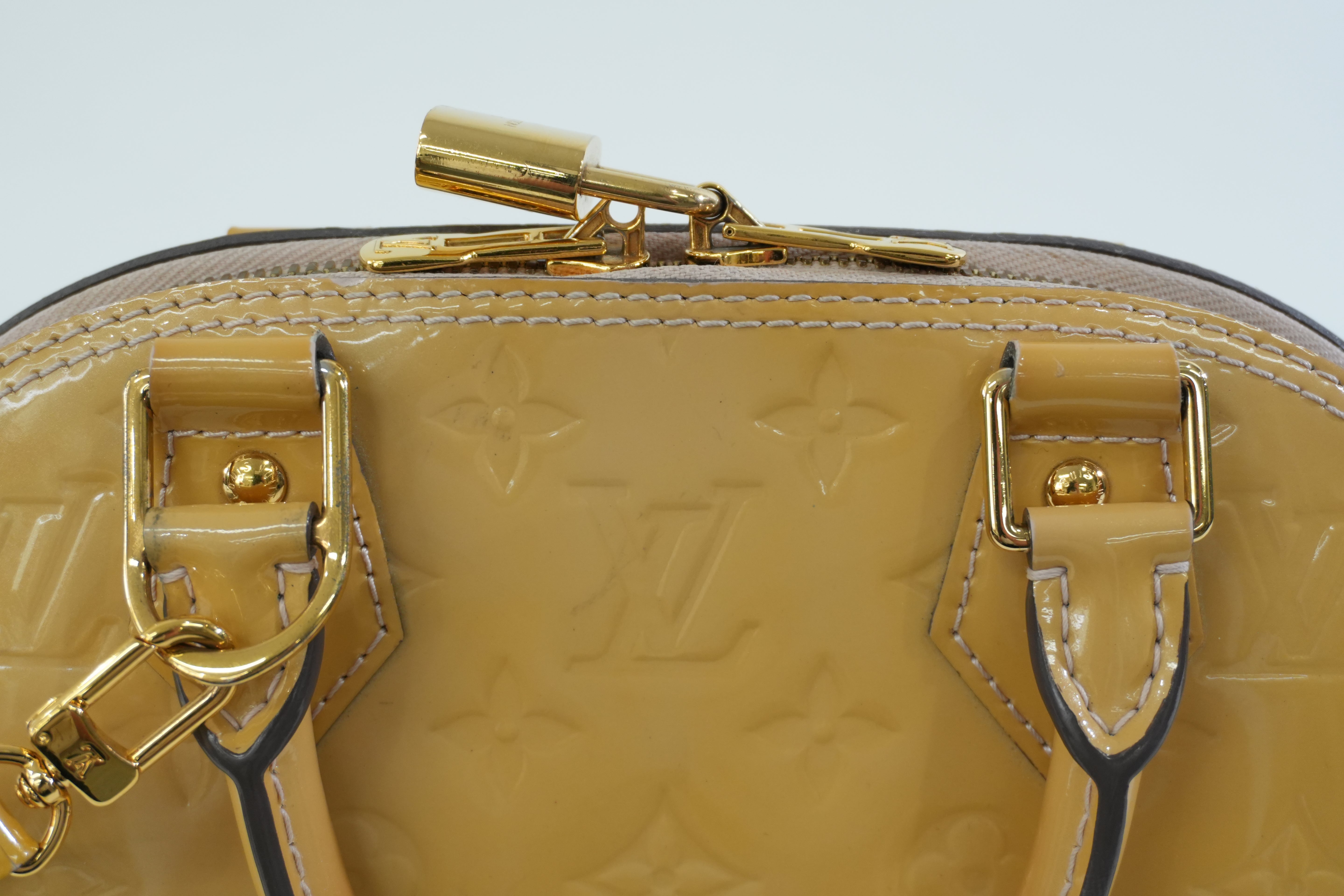 Pre-owned Louis Vuitton Vernis Leather Alma BB Yellow Without Clochette