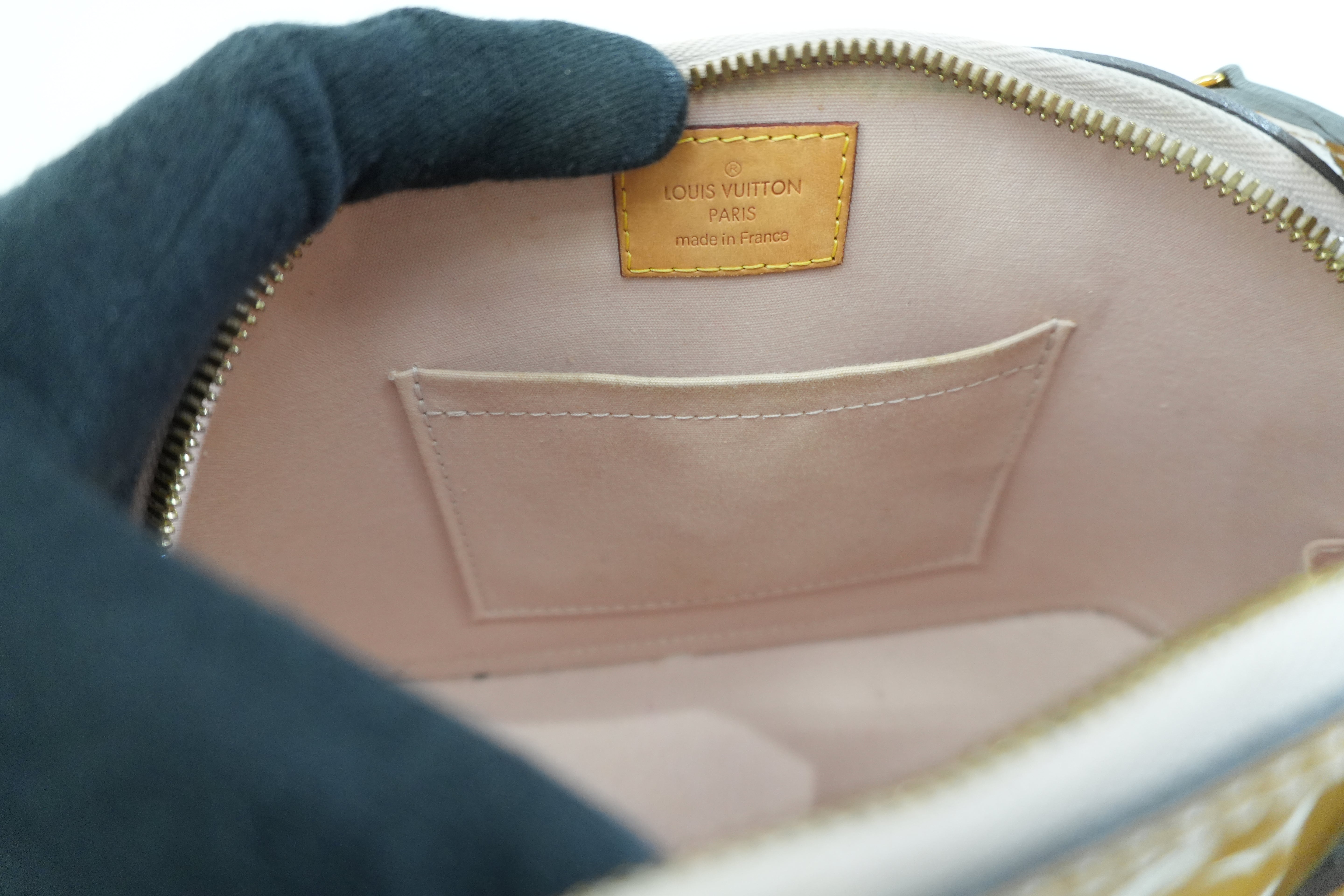 Pre-owned Louis Vuitton Vernis Leather Alma BB Yellow Without Clochette