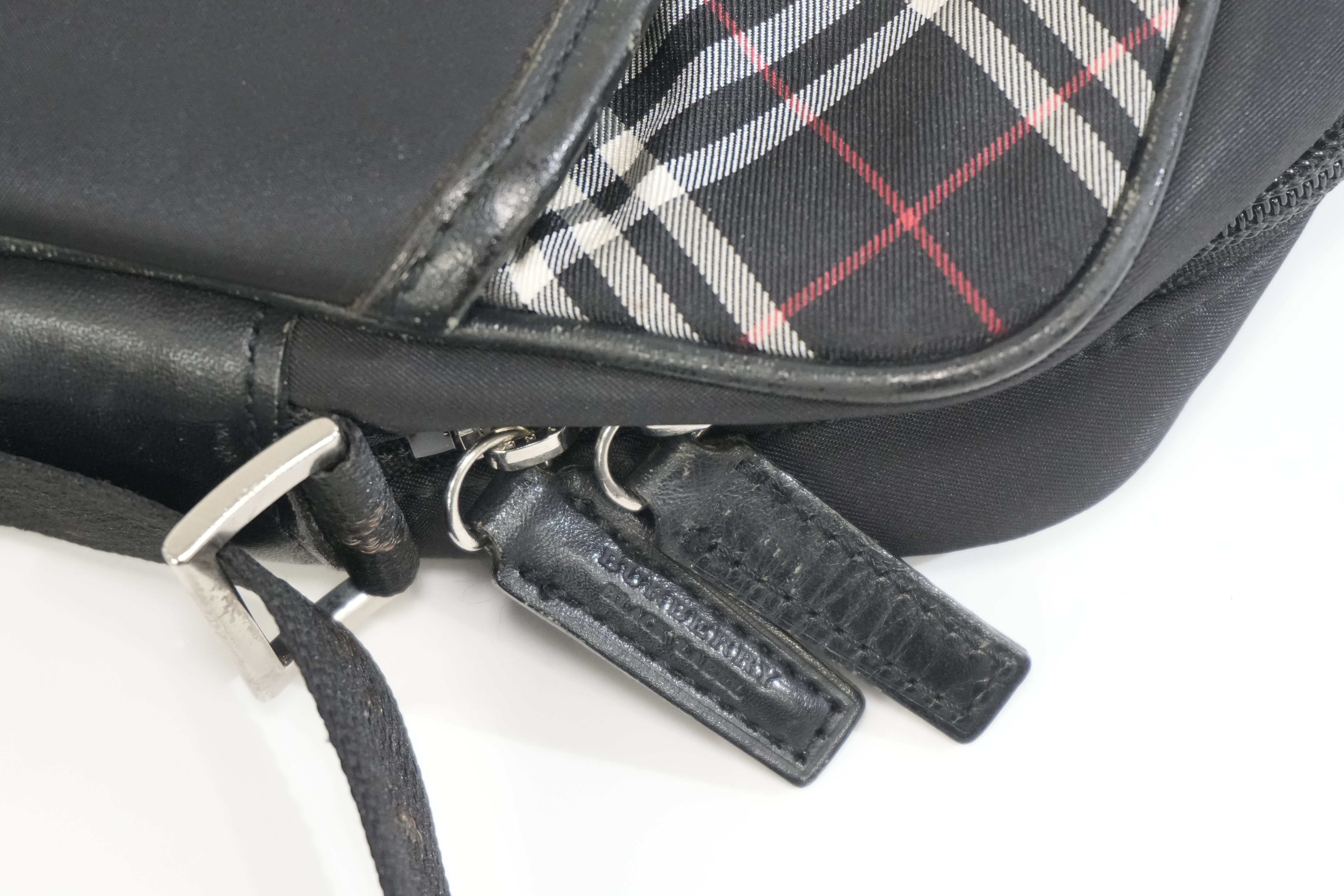 Pre-owned Burberry Crossbody Bag Black