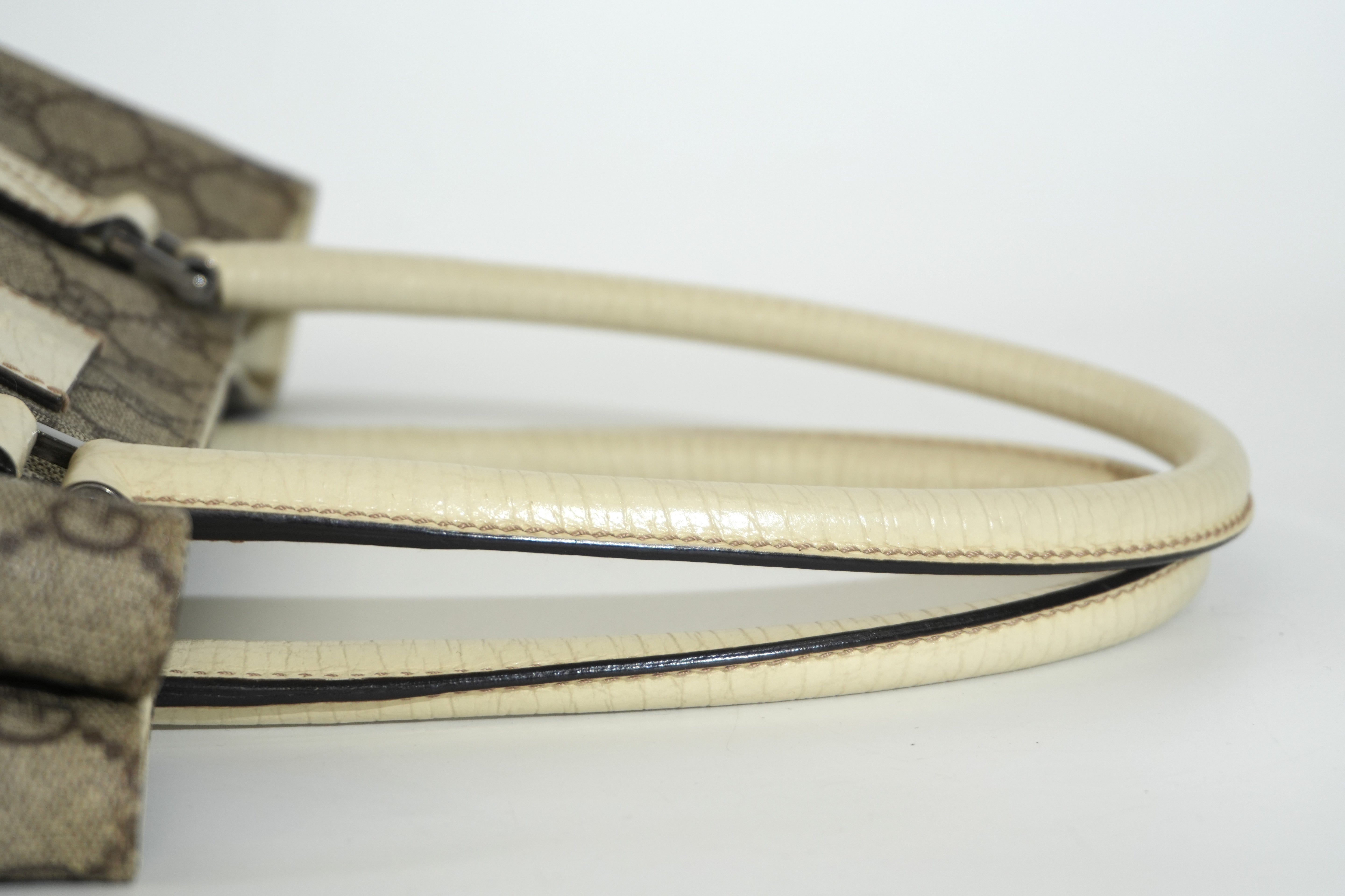 Pre-owned Gucci Handbag White