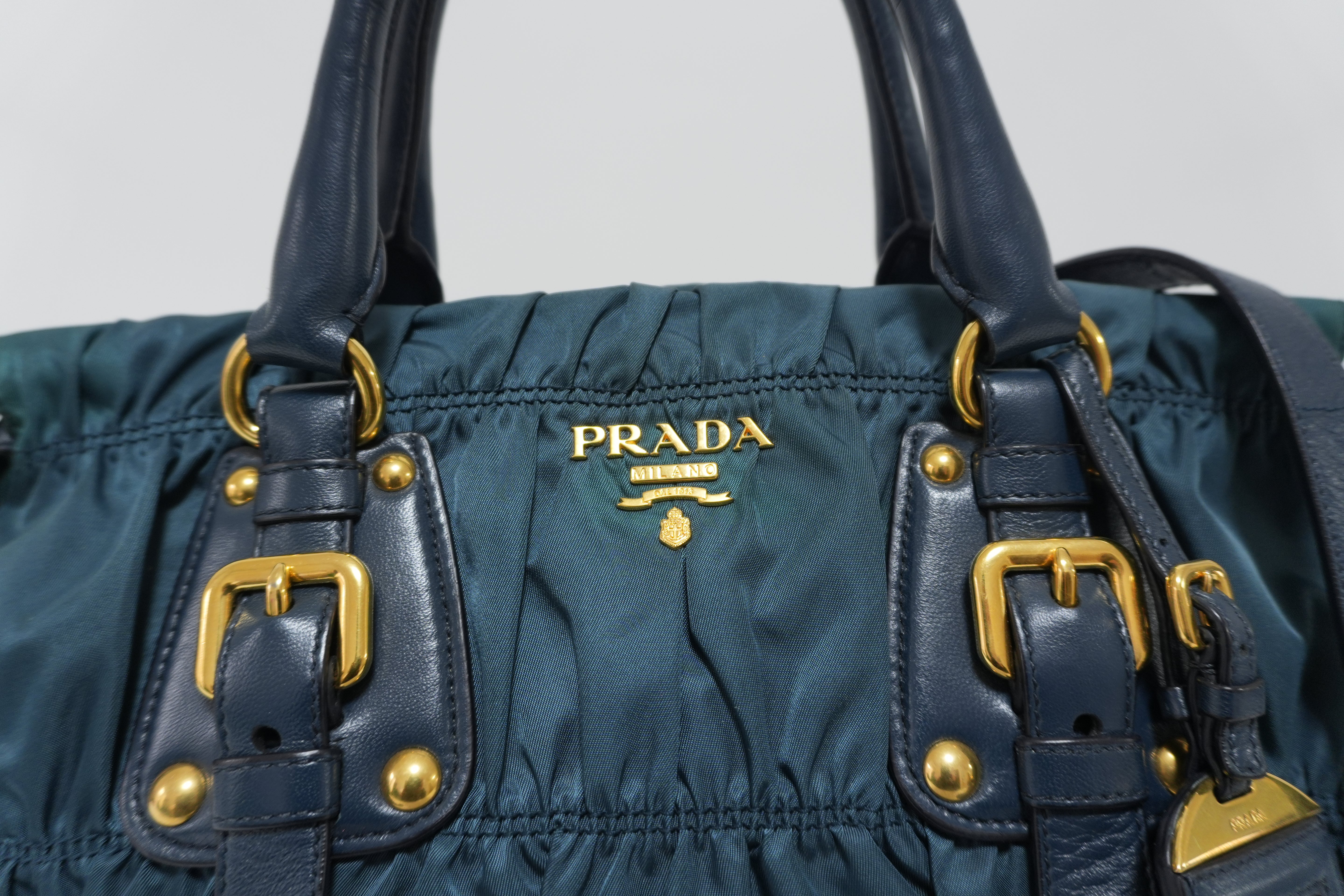 Borsa Prada Gaufre Two Way usata