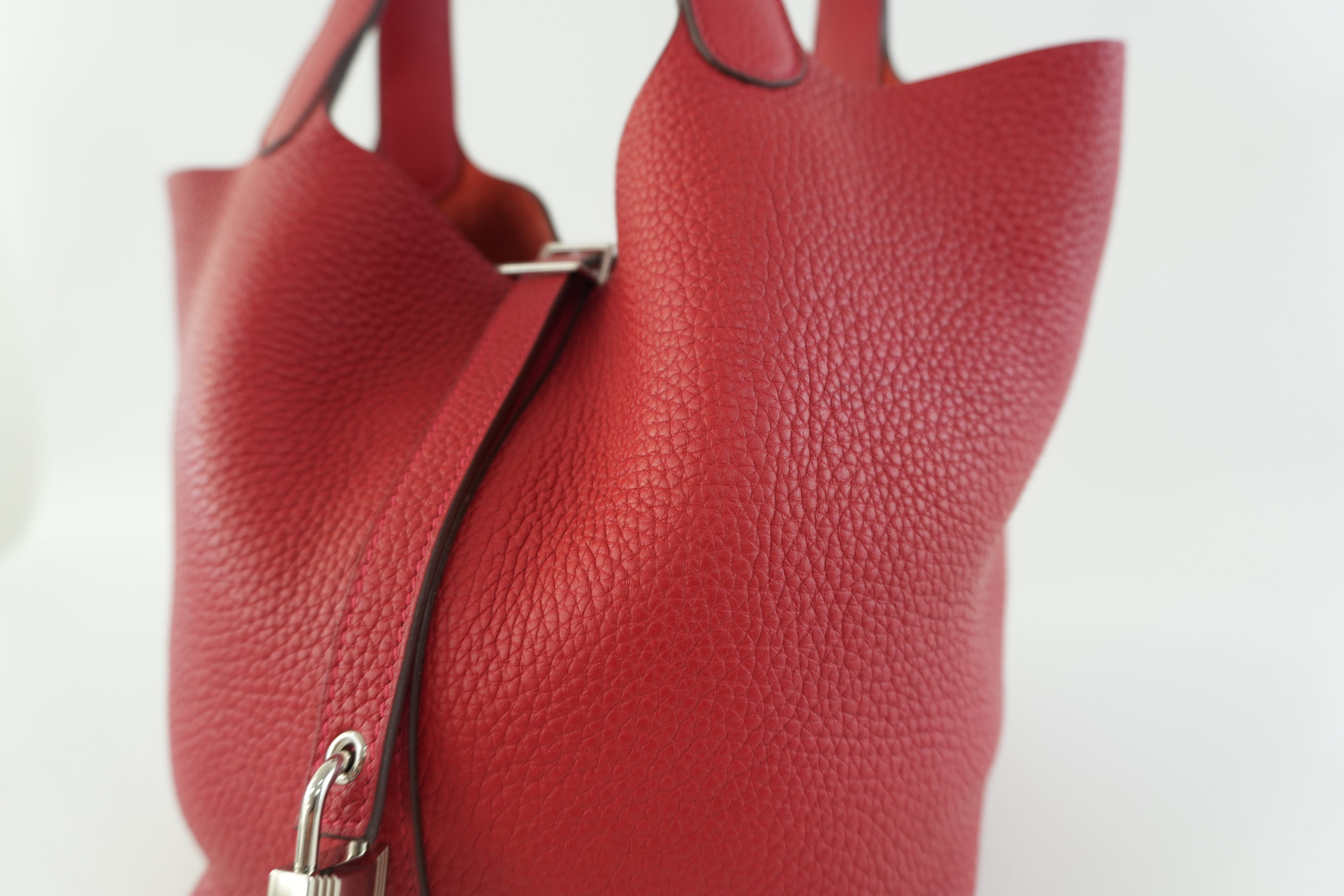 Pre-owned Hermes Picotin MM Handbag Red