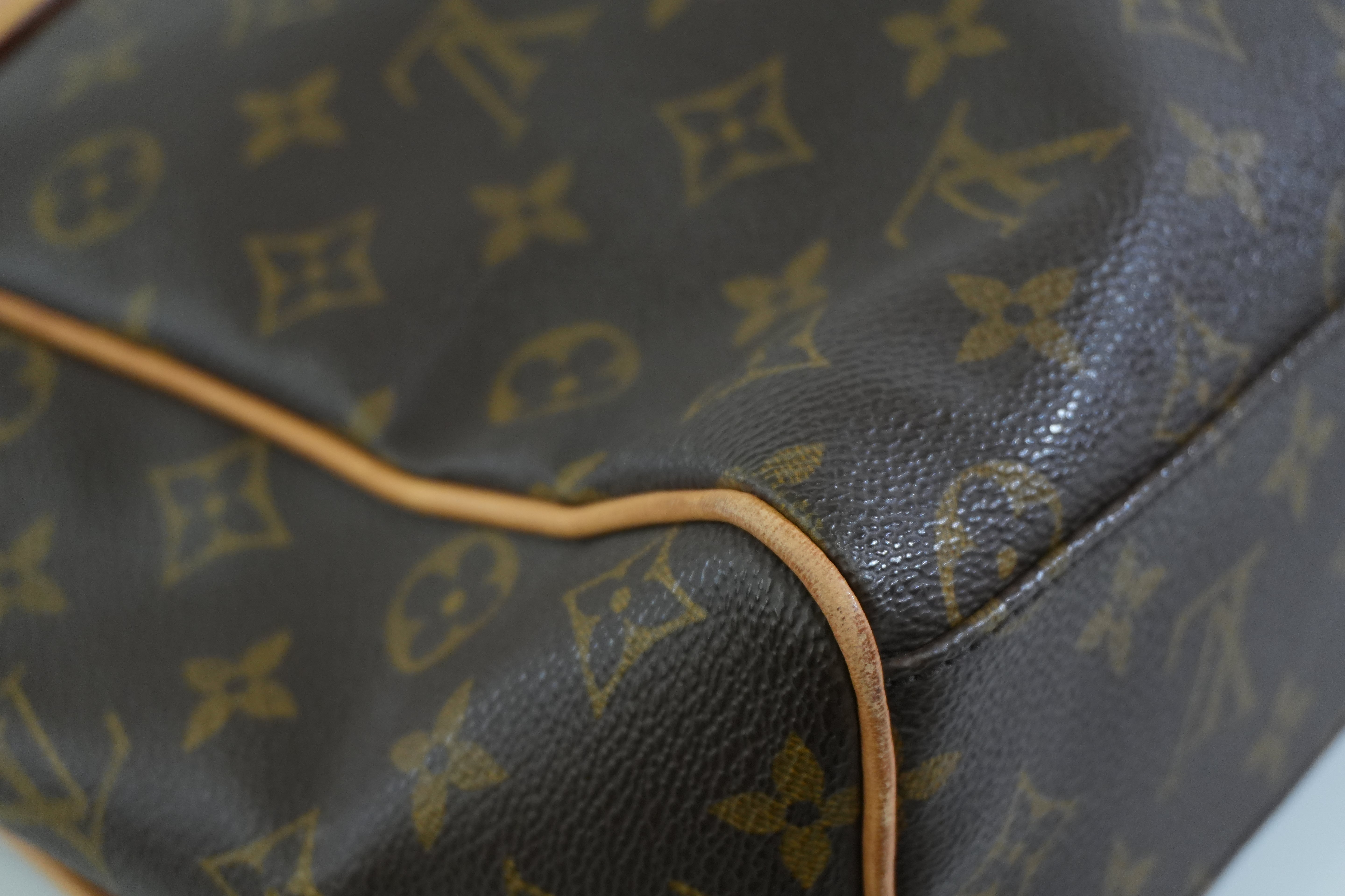 Pre-owned Louis Vuitton Monogram Abesses Messenger Bag