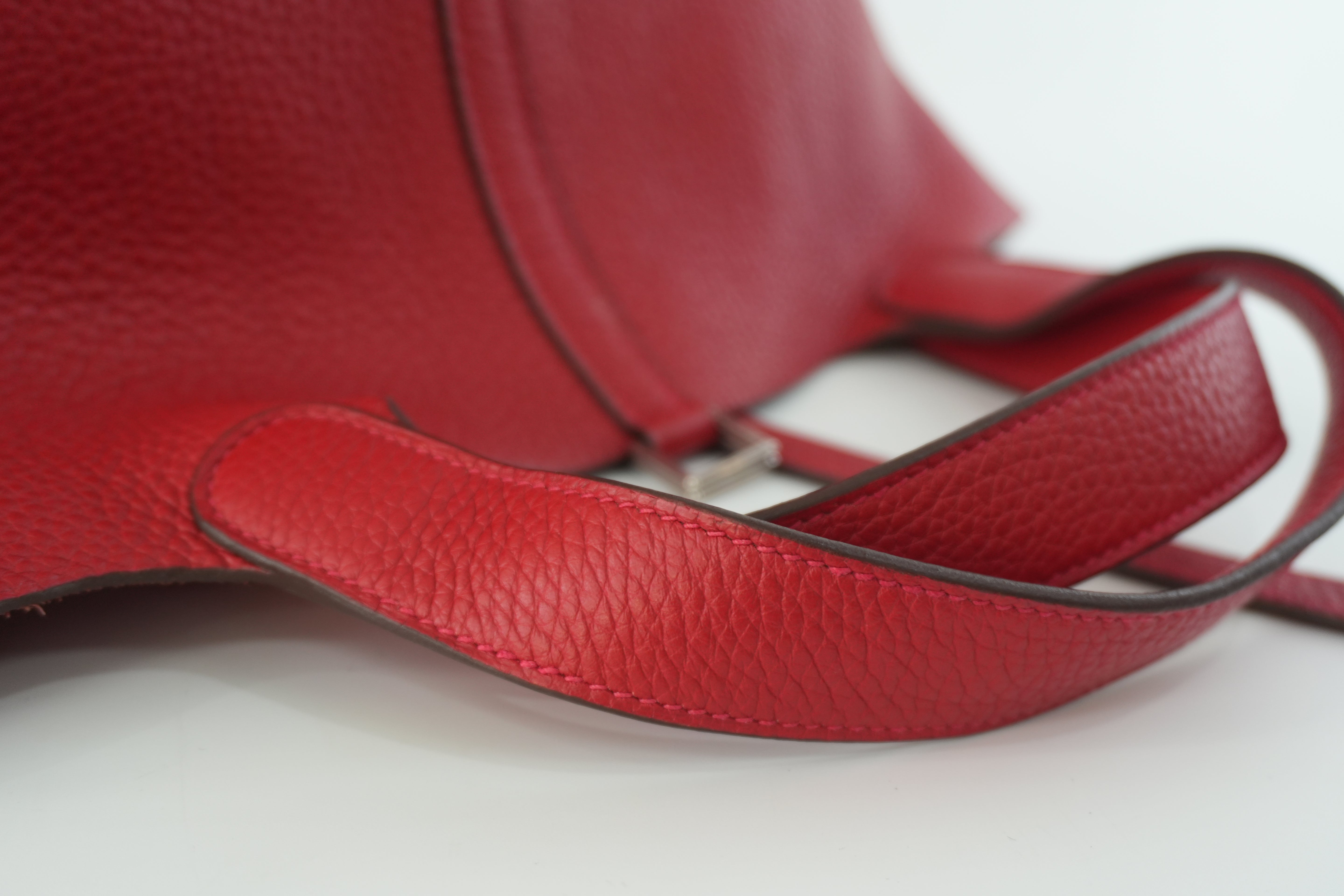 Pre-owned Hermes Picotin MM Handbag Red