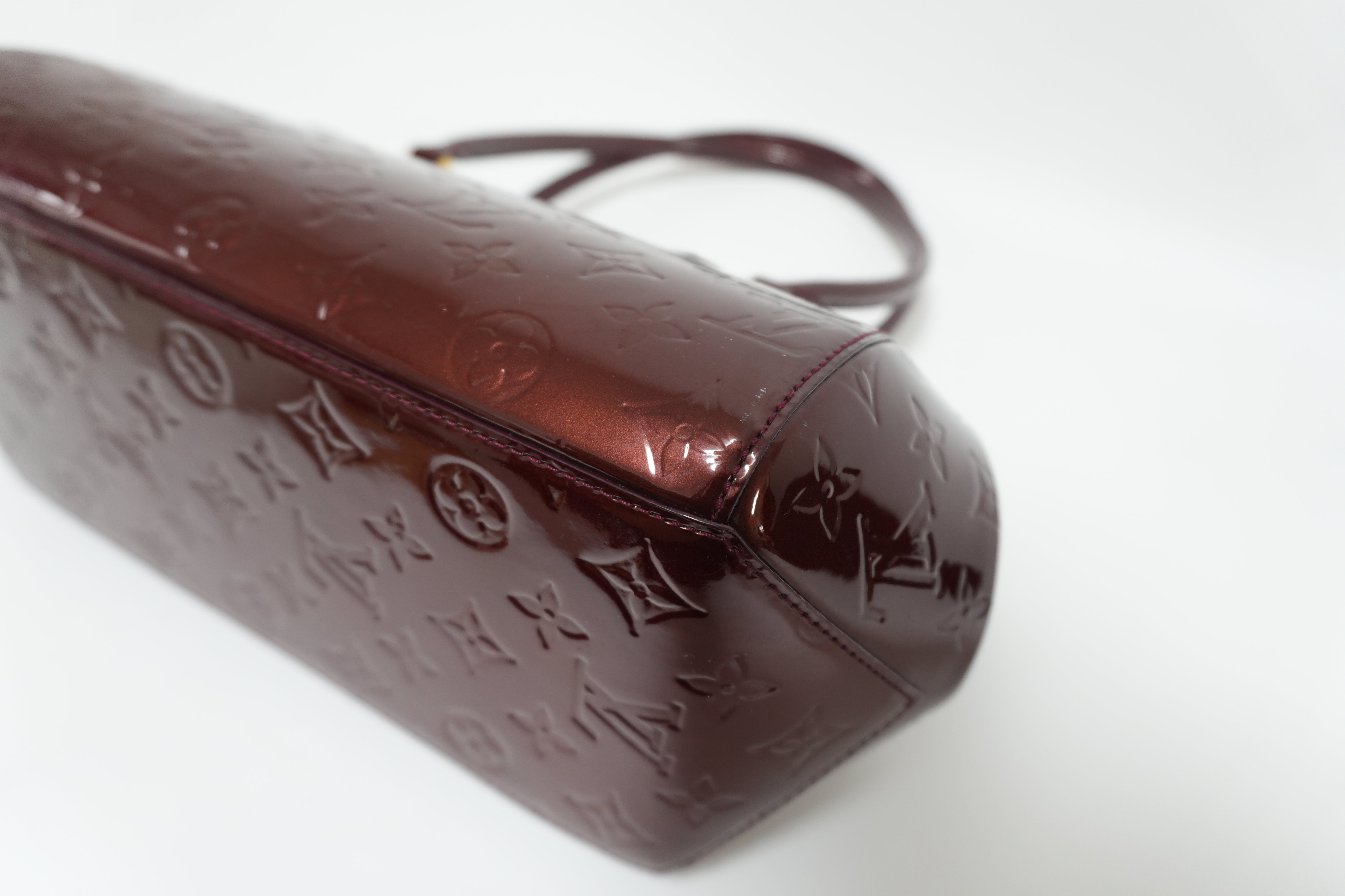 Louis Vuitton Sherwood AlmondHandbag