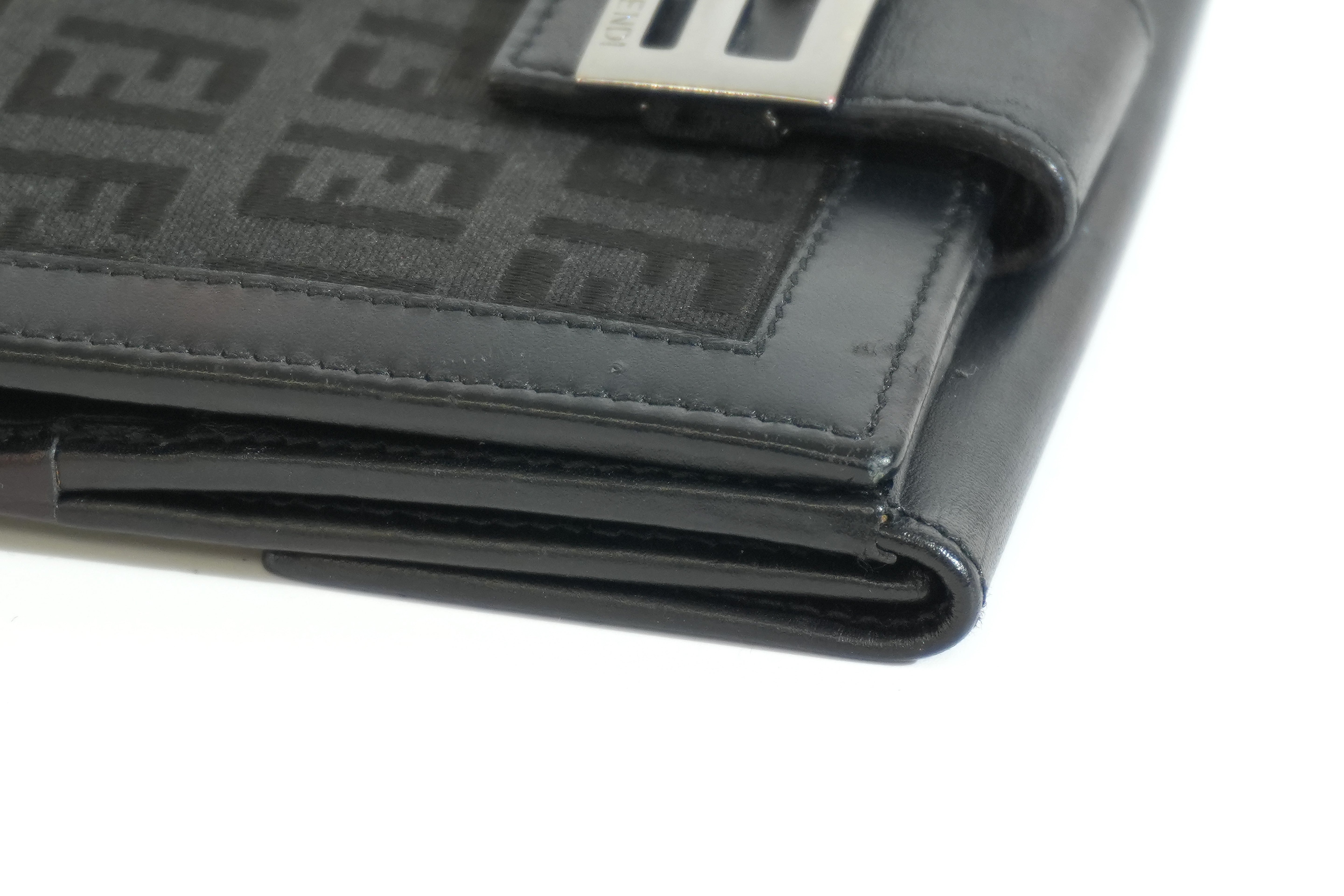 Pre-owned Fendi Zucchino Compact Wallet Black