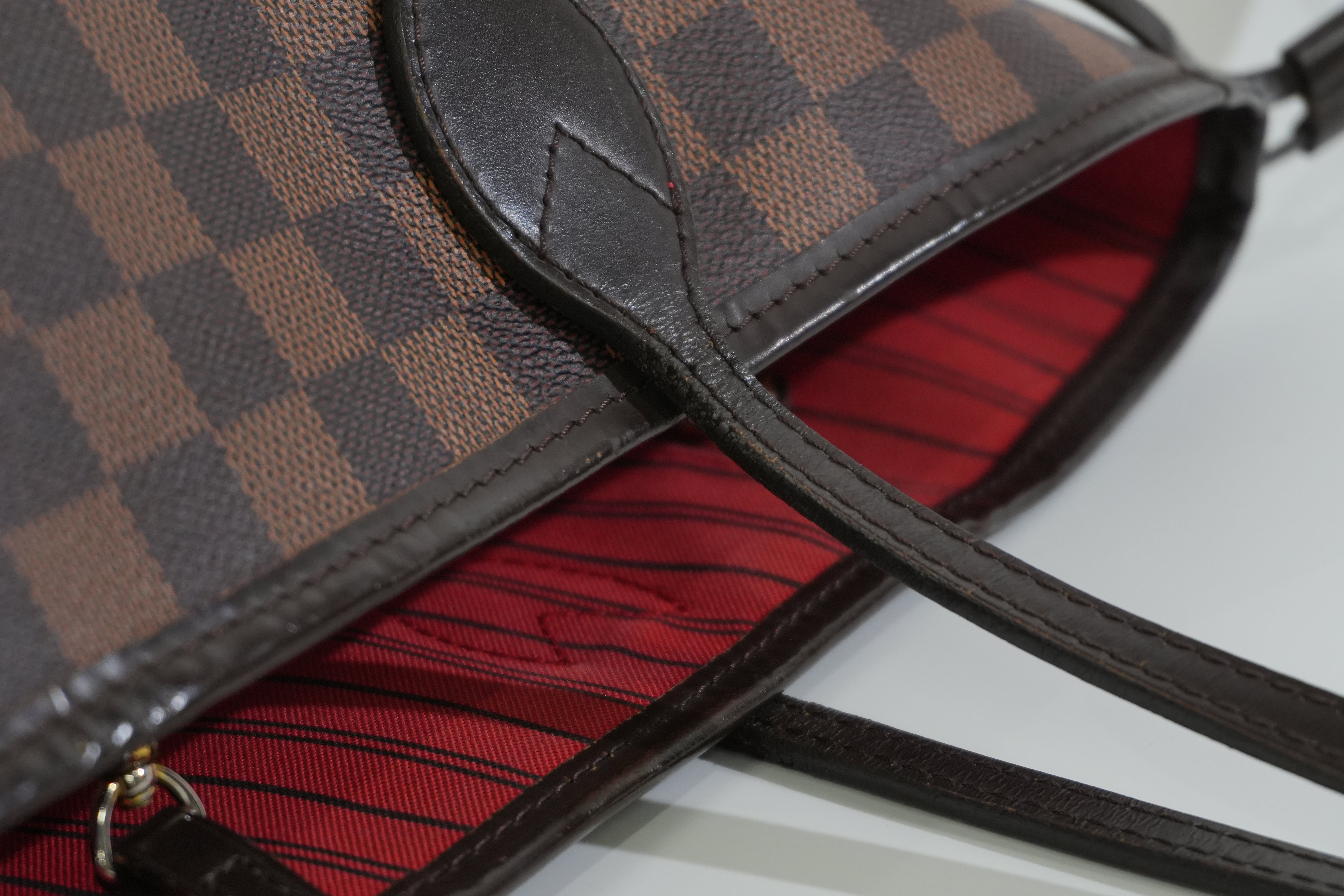 Pre-owned Louis Vuitton Damier Ebene Neverfull MM Tote Bag